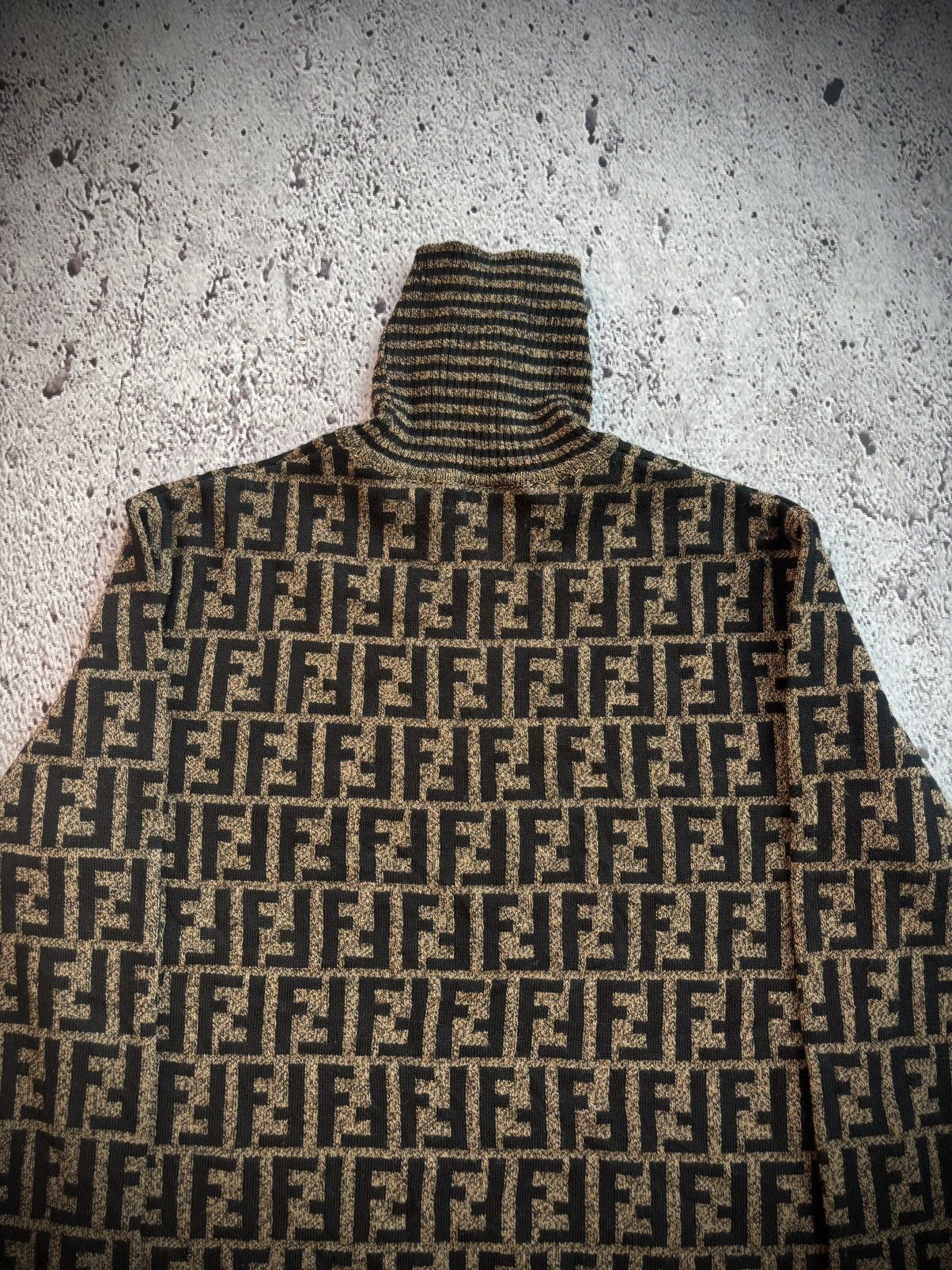 Fendi Vintage Fendi Zucca Turtleneck knit Monogram Size L / US 10 / IT 46 - 3 Thumbnail