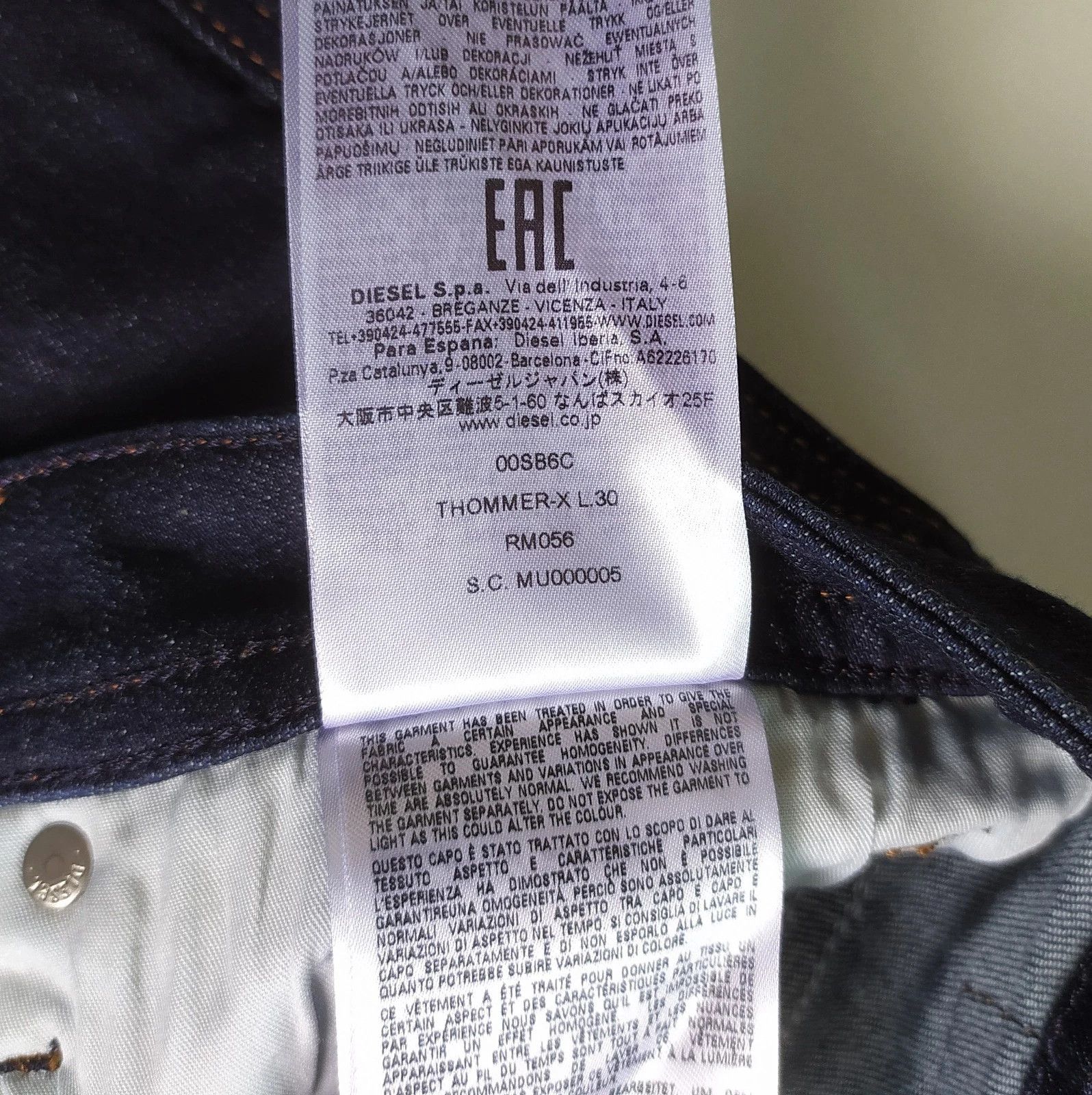 Diesel Diesel THOMMER-X L.30 MENS JEANS T/9764 Size US 28 / EU 44 - 9 Thumbnail