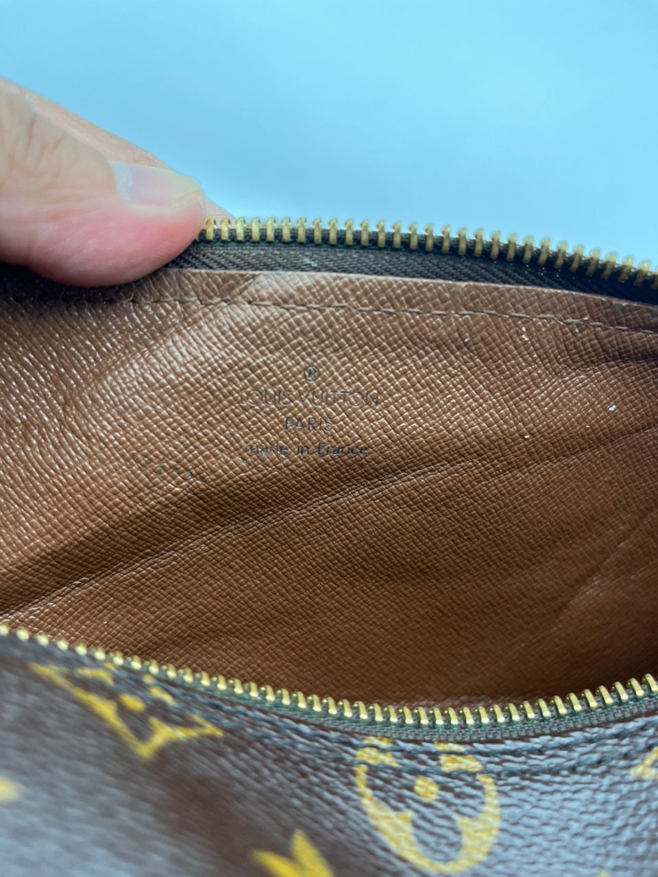 Louis Vuitton Authentic Louis Vuitton Papilon Hand Bag Size ONE SIZE - 11 Thumbnail