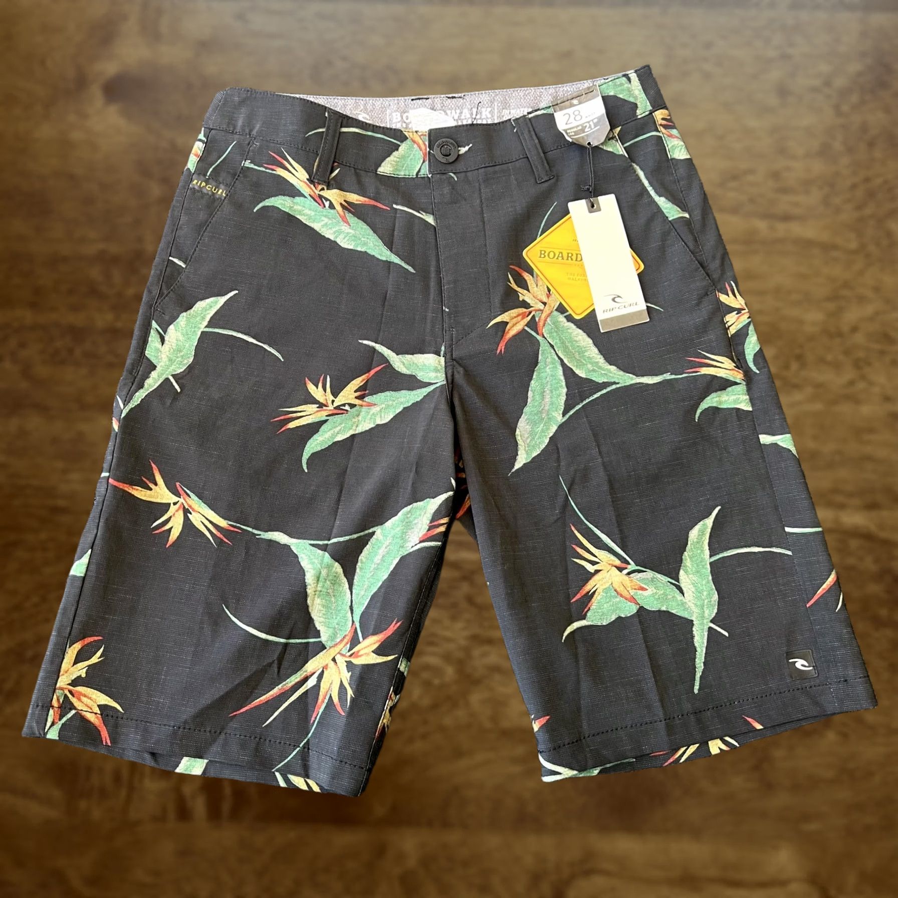 Rip Curl Rip Curl Boardwalks Shorts Mens 28 Black Floral Bird Paradise Surfer Walkshort Size US 28 / EU 44 - 1 Thumbnail