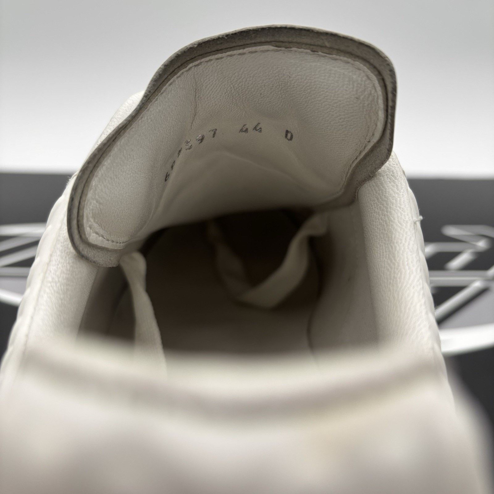Alexander McQueen Alexander McQueen Oversized ' White Green ' | GREAT COND! Size US 11 / EU 44 - 20 Thumbnail
