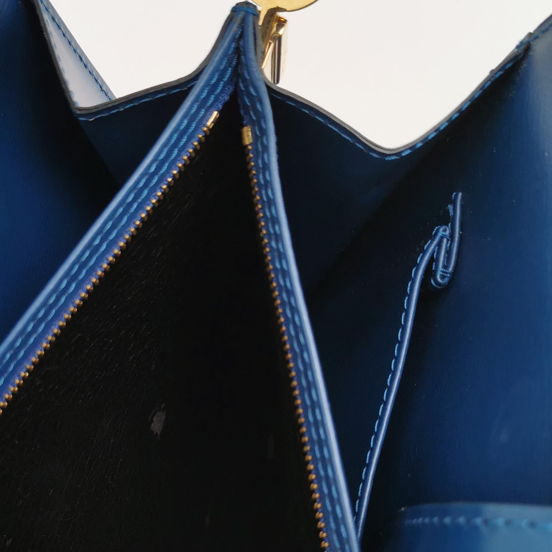 Louis Vuitton Louis Vuitton (LV) Cluny cowhide solid color water ripple f Size ONE SIZE - 6 Thumbnail
