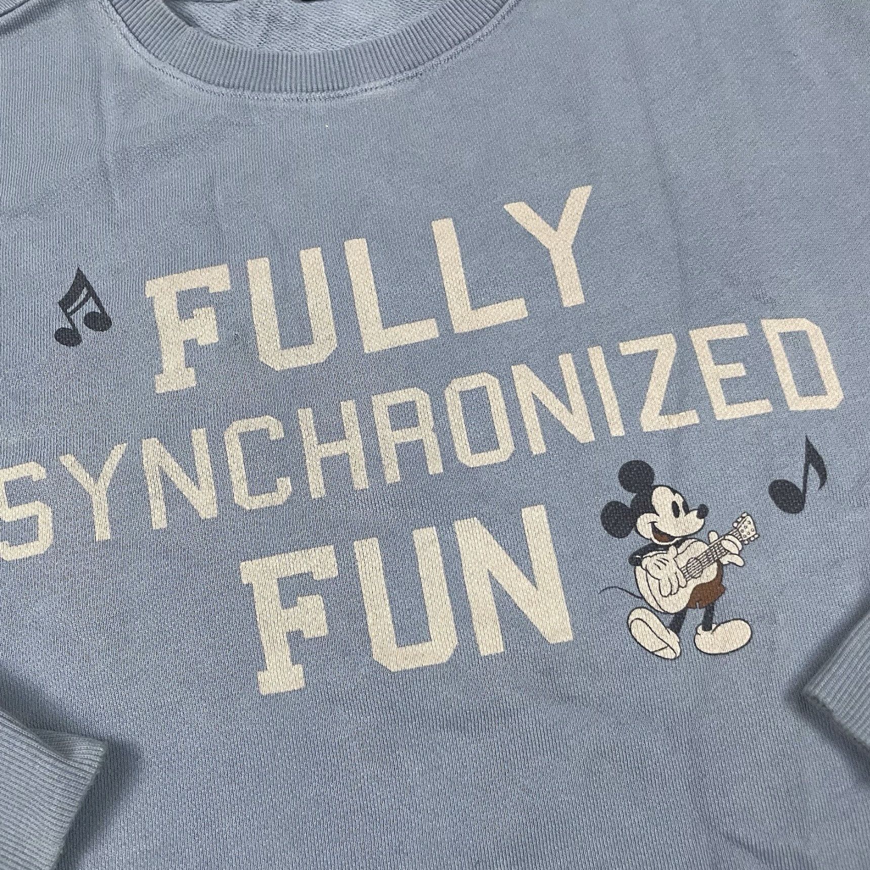 Uniqlo Disney Uniqlo Sweatshirt Adult Small Blue UT Mickey Mouse Crew Neck Sweatshirt Women S Blue Disney Size S / US 4 / IT 40 - 3 Thumbnail