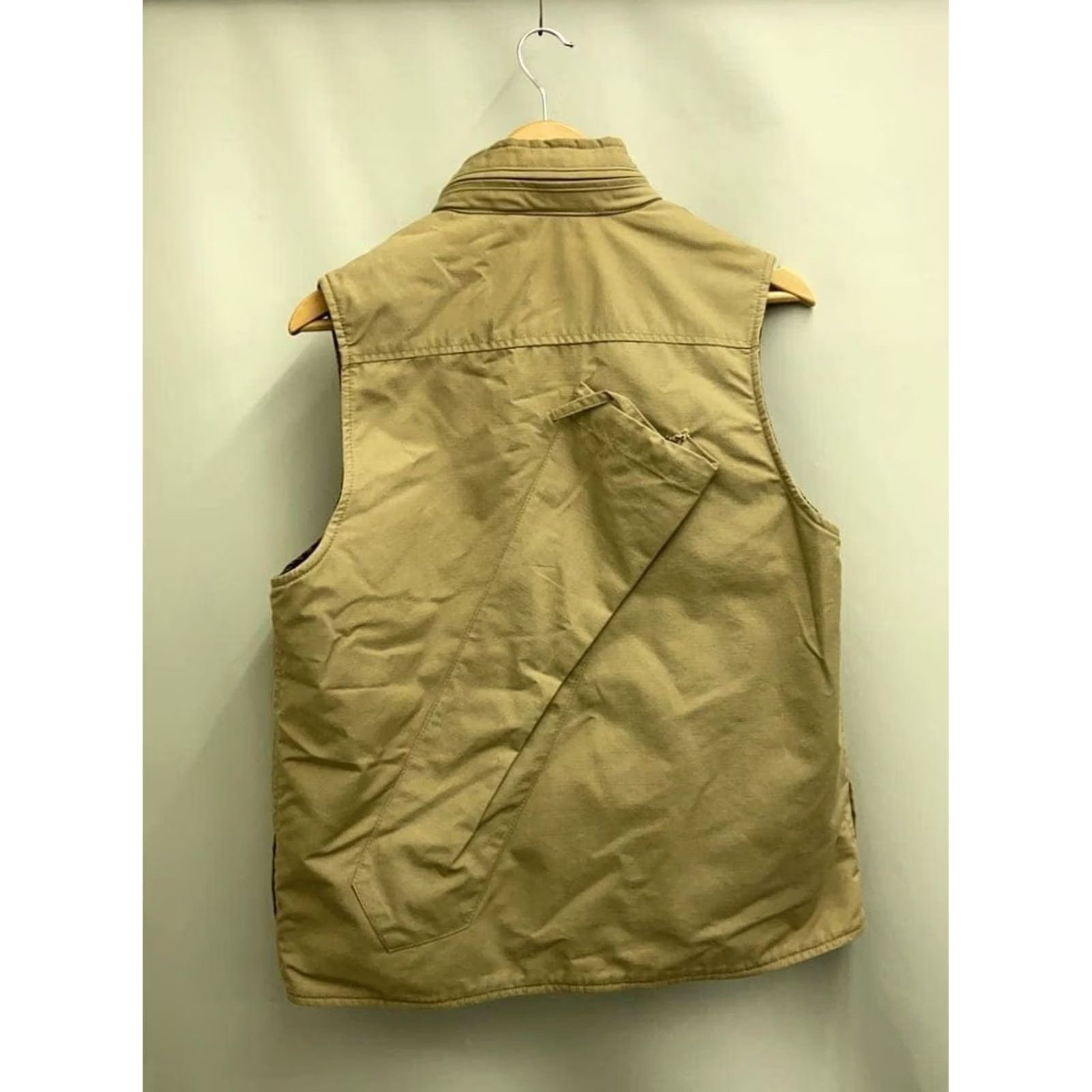 Engineered Garments Engineered Garments Vest Mens Size S Nylon Beige Solid Outdoor Casual / Travel / Workwear Short Zip Size US S / EU 44-46 / 1 - 2 Thumbnail