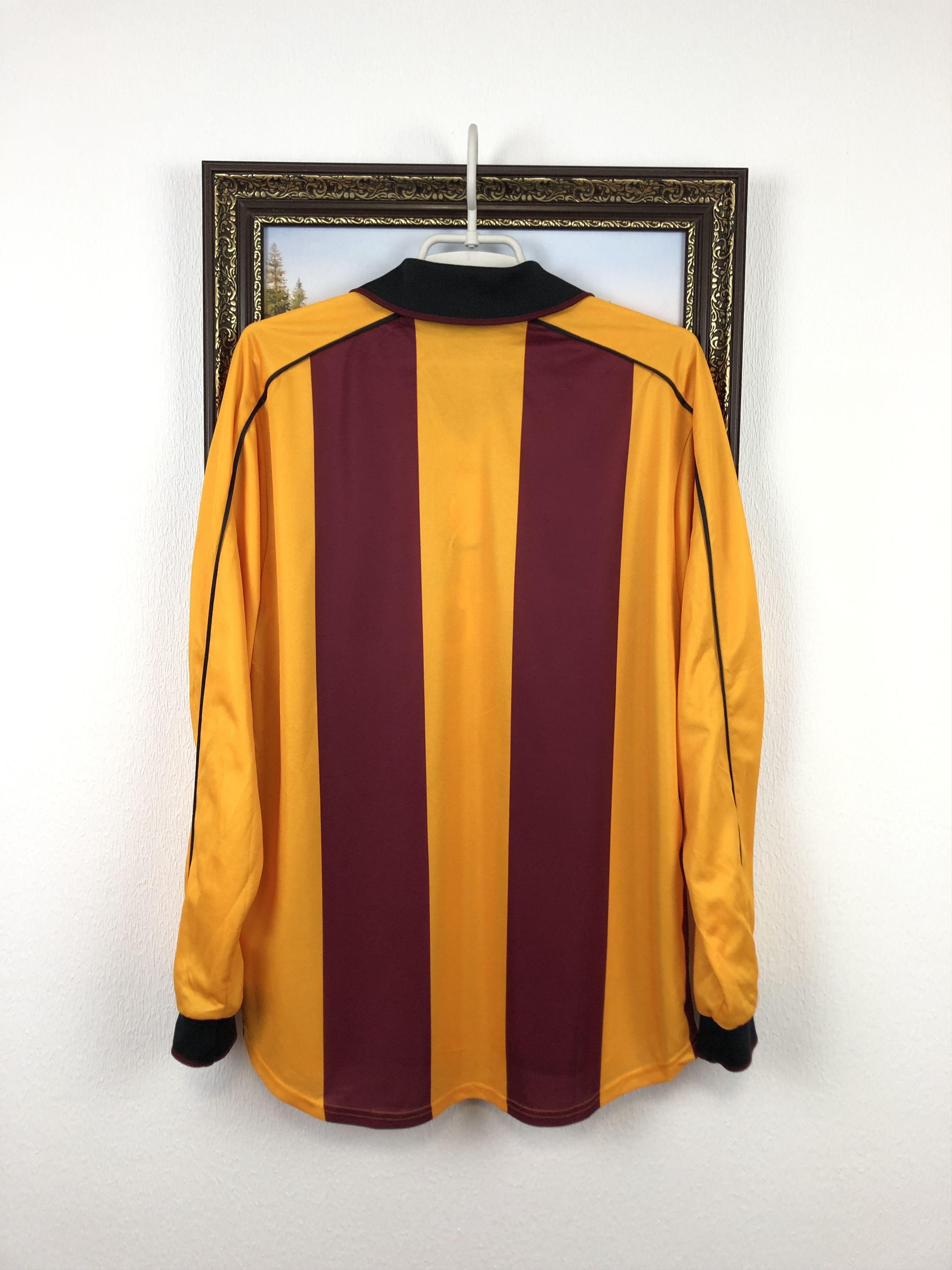 Vintage Bradford City football shirt 2001 Soccer Long Sleeve Jersey Size US M / EU 48-50 / 2 - 12 Thumbnail
