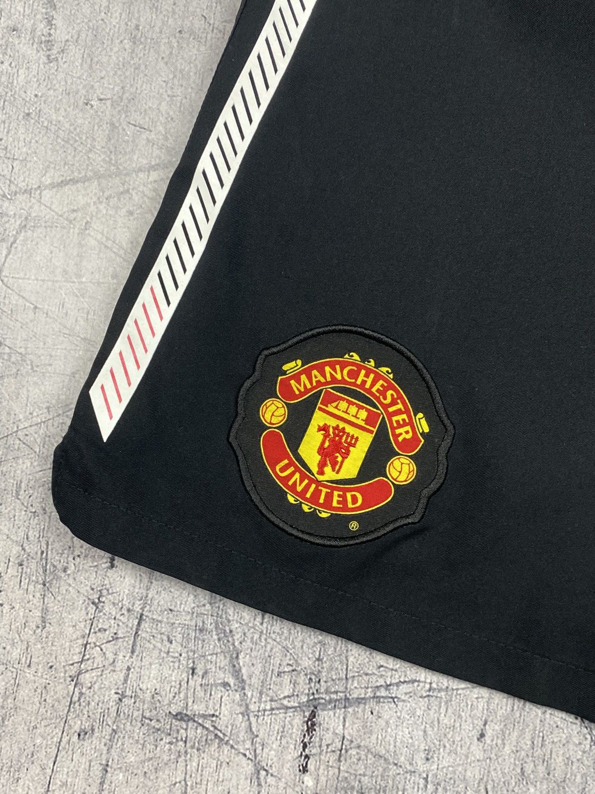 Nike Nike Manchester United Shorts Soccer Football Training Size US 32 / EU 48 - 5 Thumbnail