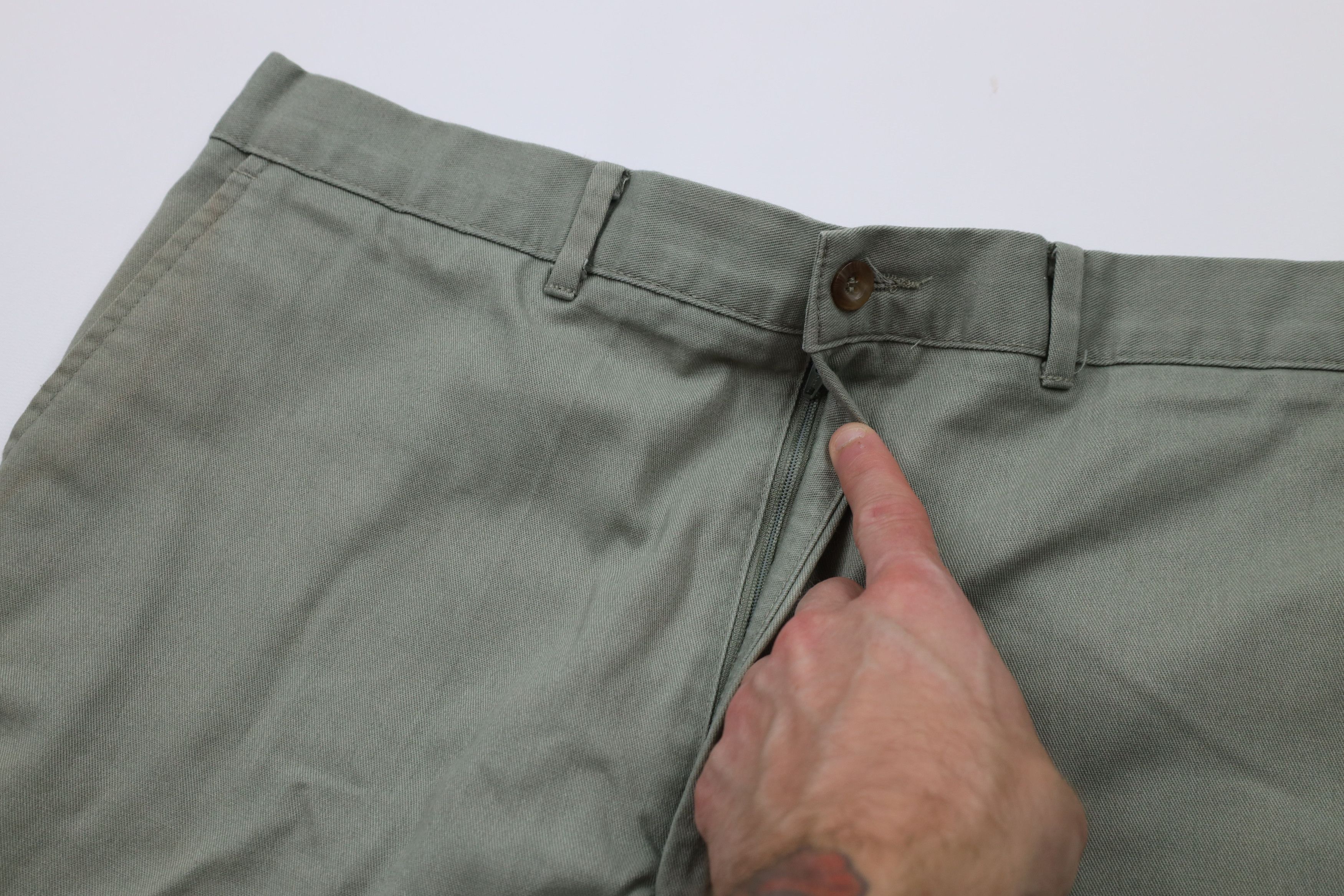 Vintage Vintage 90s Streetwear Blank Above Knee Chino Shorts Green Size US 34 / EU 50 - 7 Thumbnail