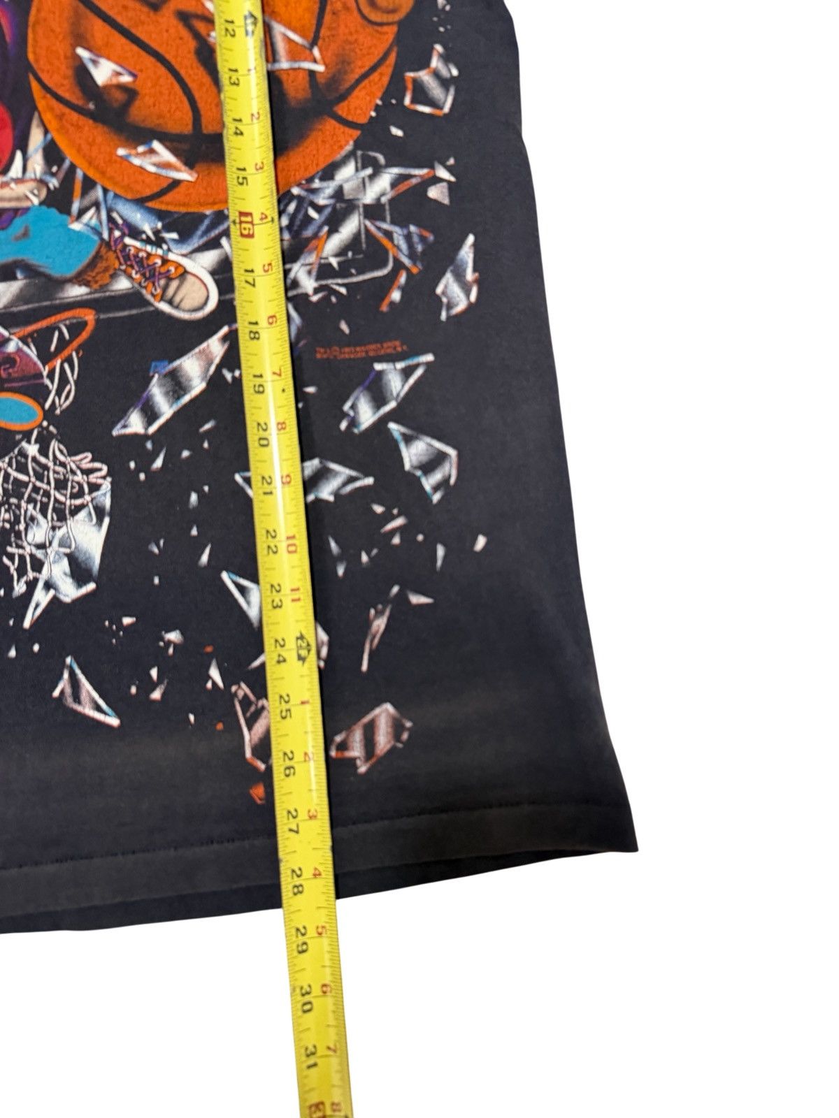 Tultex Vintage 1993 Tasmanian Devil Shattered Backboard Glass TEE Size US L / EU 52-54 / 3 - 9 Thumbnail