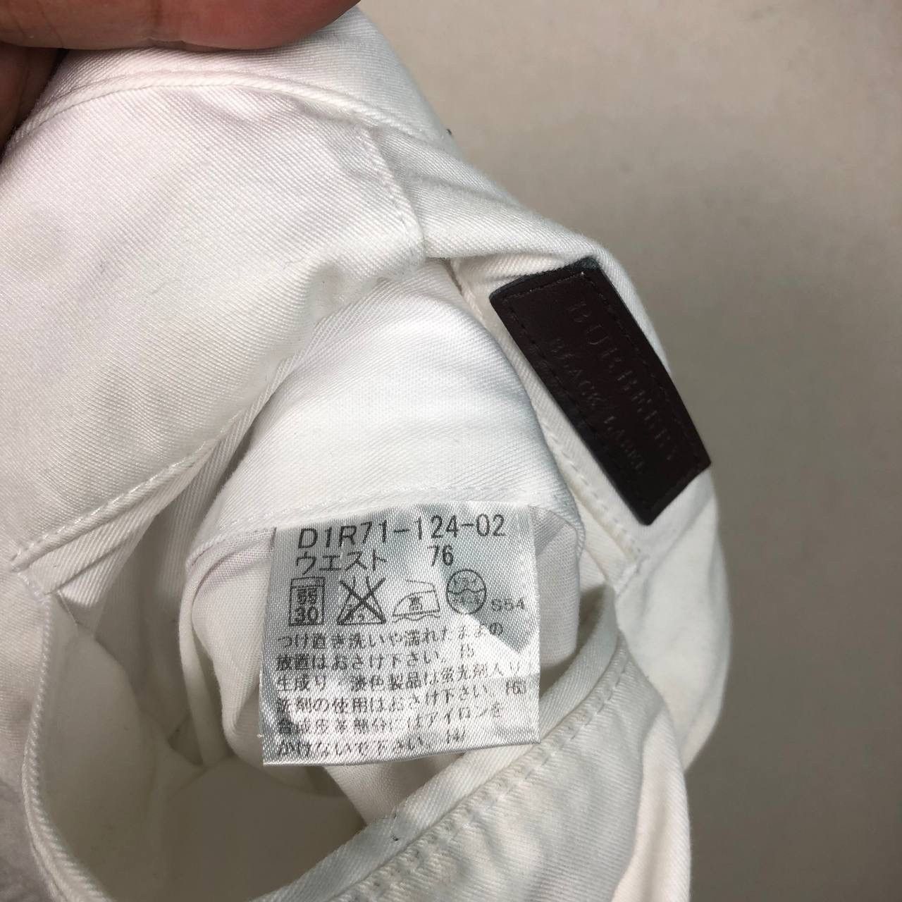 Burberry Burberry Short Pants White Size US 32 / EU 48 - 8 Thumbnail