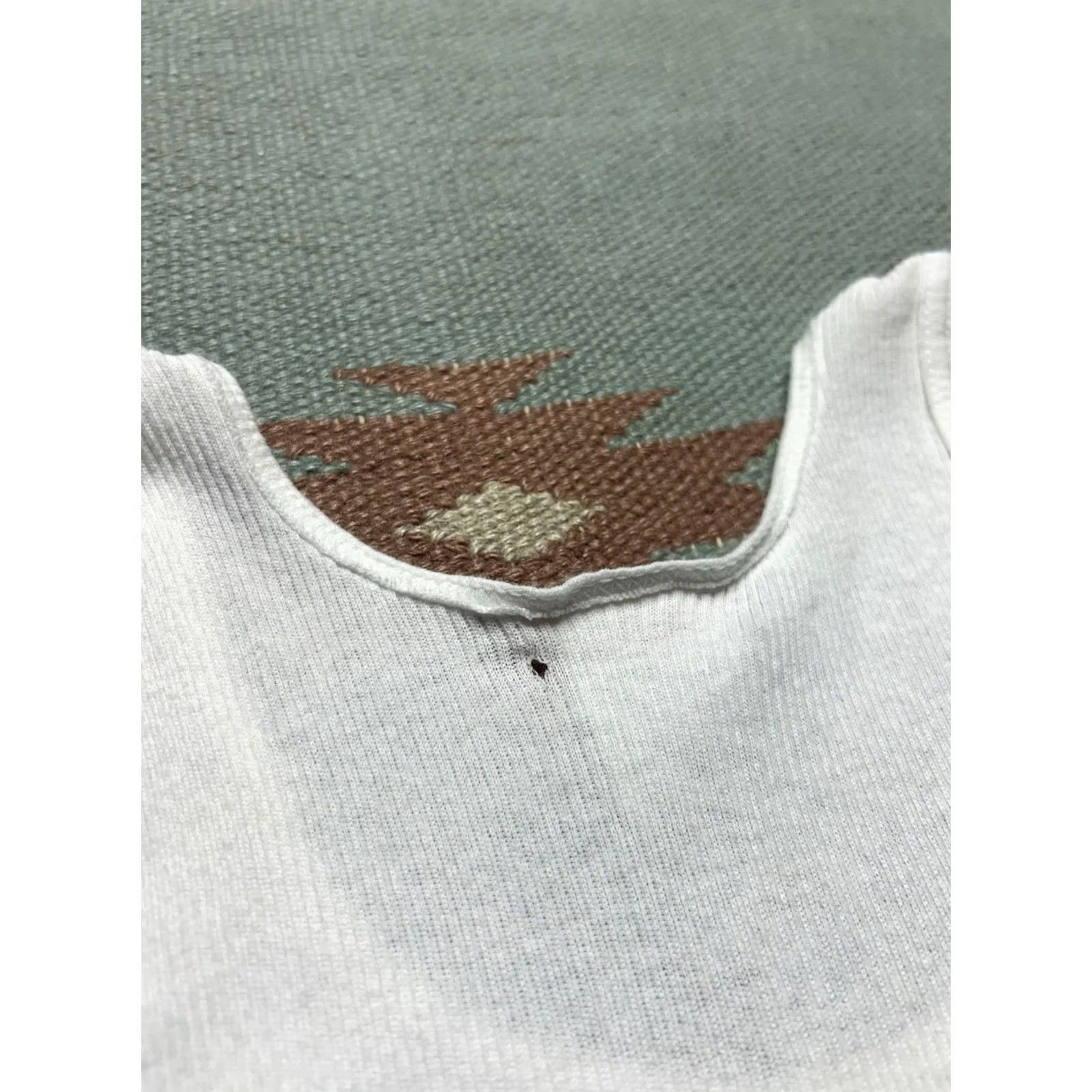 Hanes VINTAGE Hanes ribbed tank top beater shirt Beach Sleeveless Medium Shirt Mens White Cotton T-Shirt Size US M / EU 48-50 / 2 - 6 Thumbnail