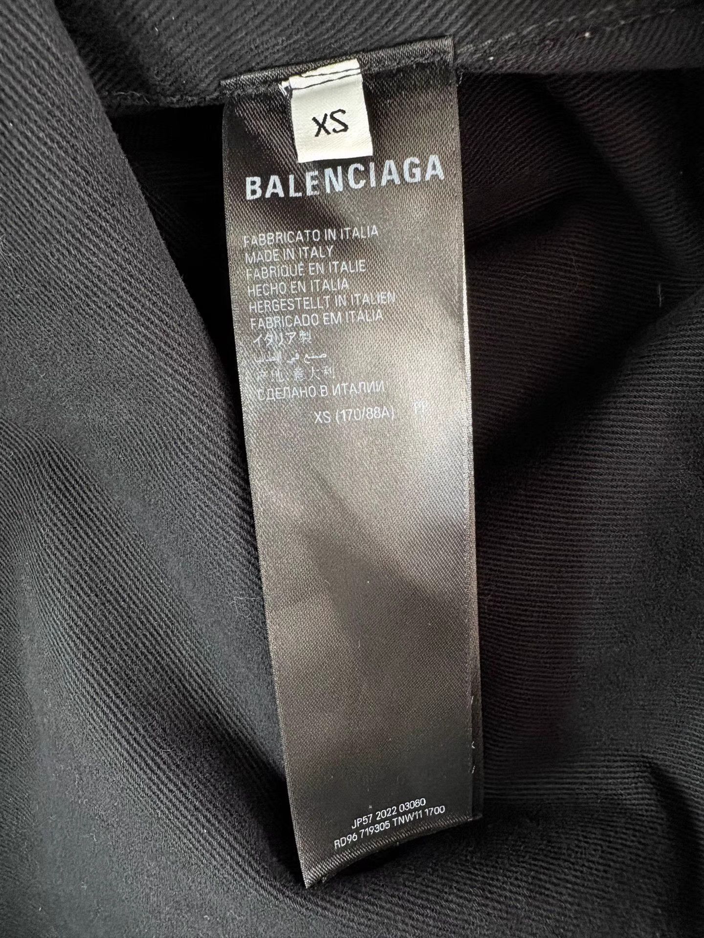 Balenciaga BALENCIAGA Black Distressed Cotton Padded Jacket Size US XS / EU 42 / 0 - 5 Thumbnail