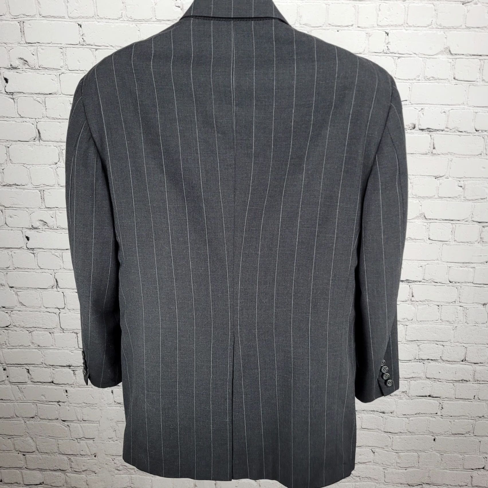 Ralph Lauren VINTAGE Ralph Lauren Blazer Polo University Club Gray Wool 100% Virgin Wool Notch Lapel Single-Breasted Two-Button Classic fit Men 40 Regular Size Size US L / EU 52-54 / 3 - 2 Thumbnail