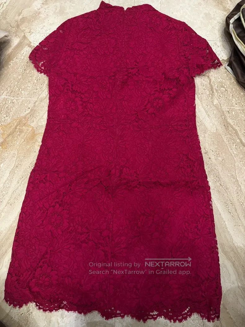 Valentino Valentino Red lace dress Size L / US 10 / IT 46 - 2 Thumbnail