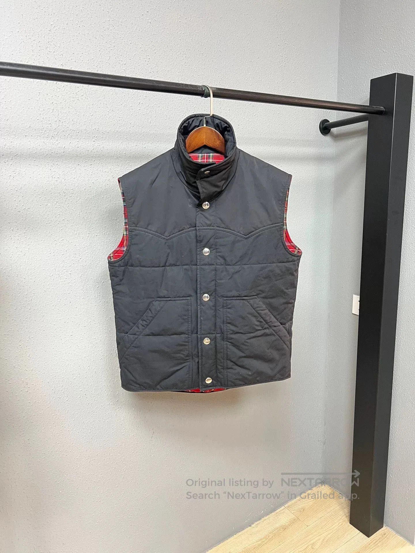 Givenchy givenchy cotton vest size 50. Size US L / EU 52-54 / 3 - 1 Thumbnail