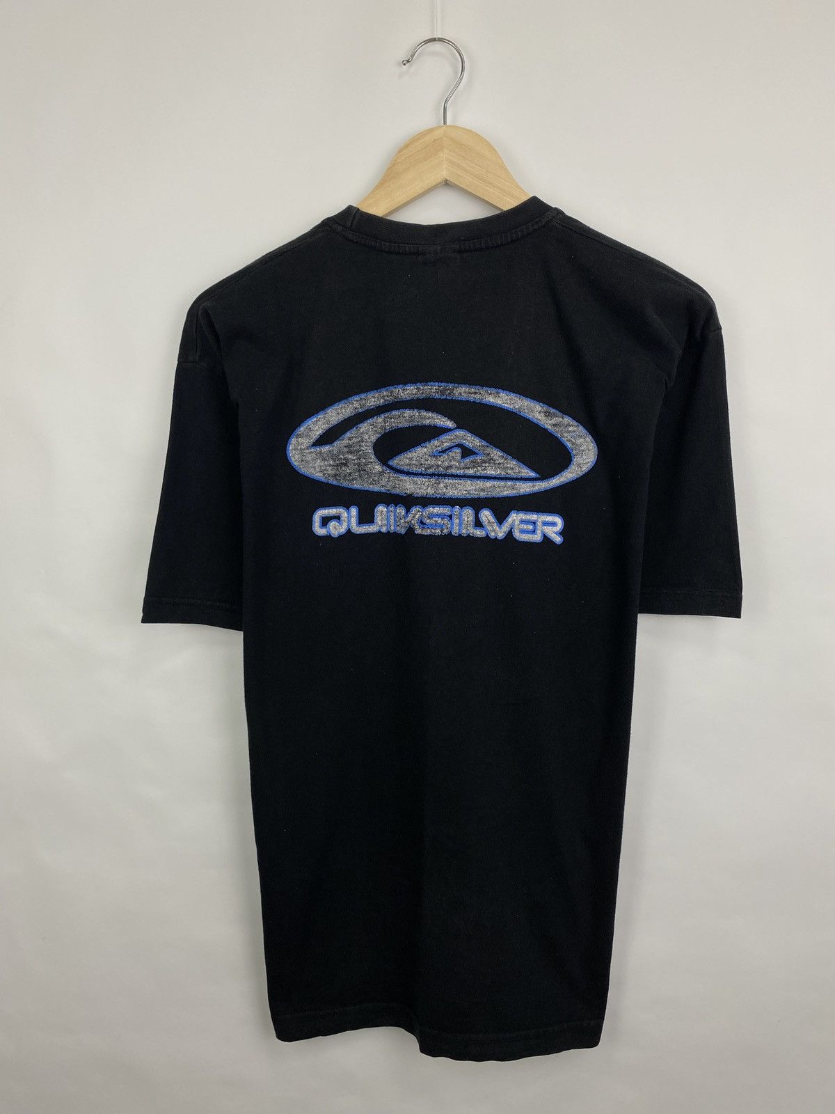 Quiksilver × Vintage Vintage 90s Quiksilver center logo t-shirt rare retro hype Size US L / EU 52-54 / 3 - 3 Thumbnail