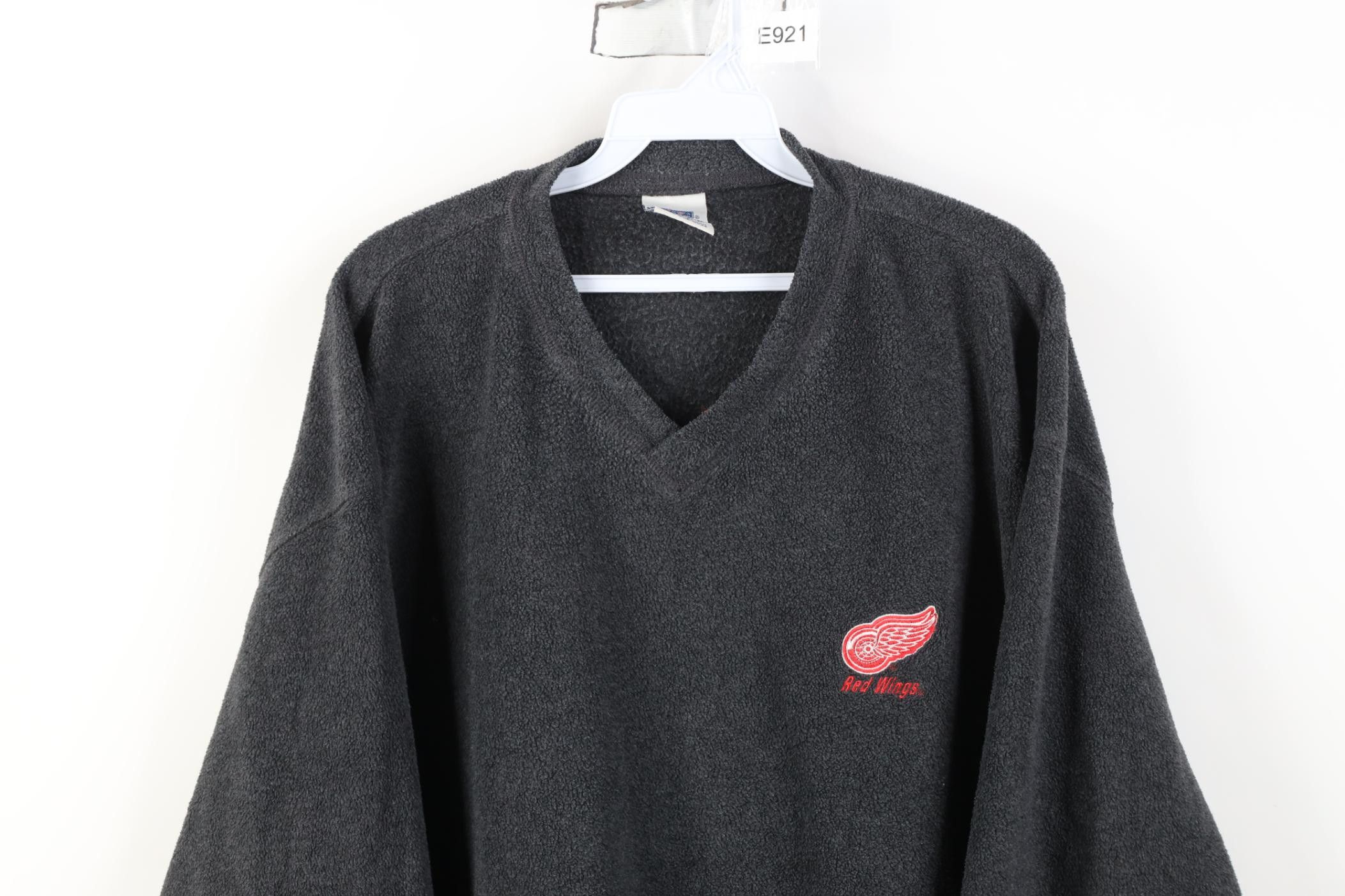 Vintage Vintage 90s Red Wings Hockey Fleece V-Neck Sweater Gray Size US XL / EU 56 / 4 - 2 Thumbnail
