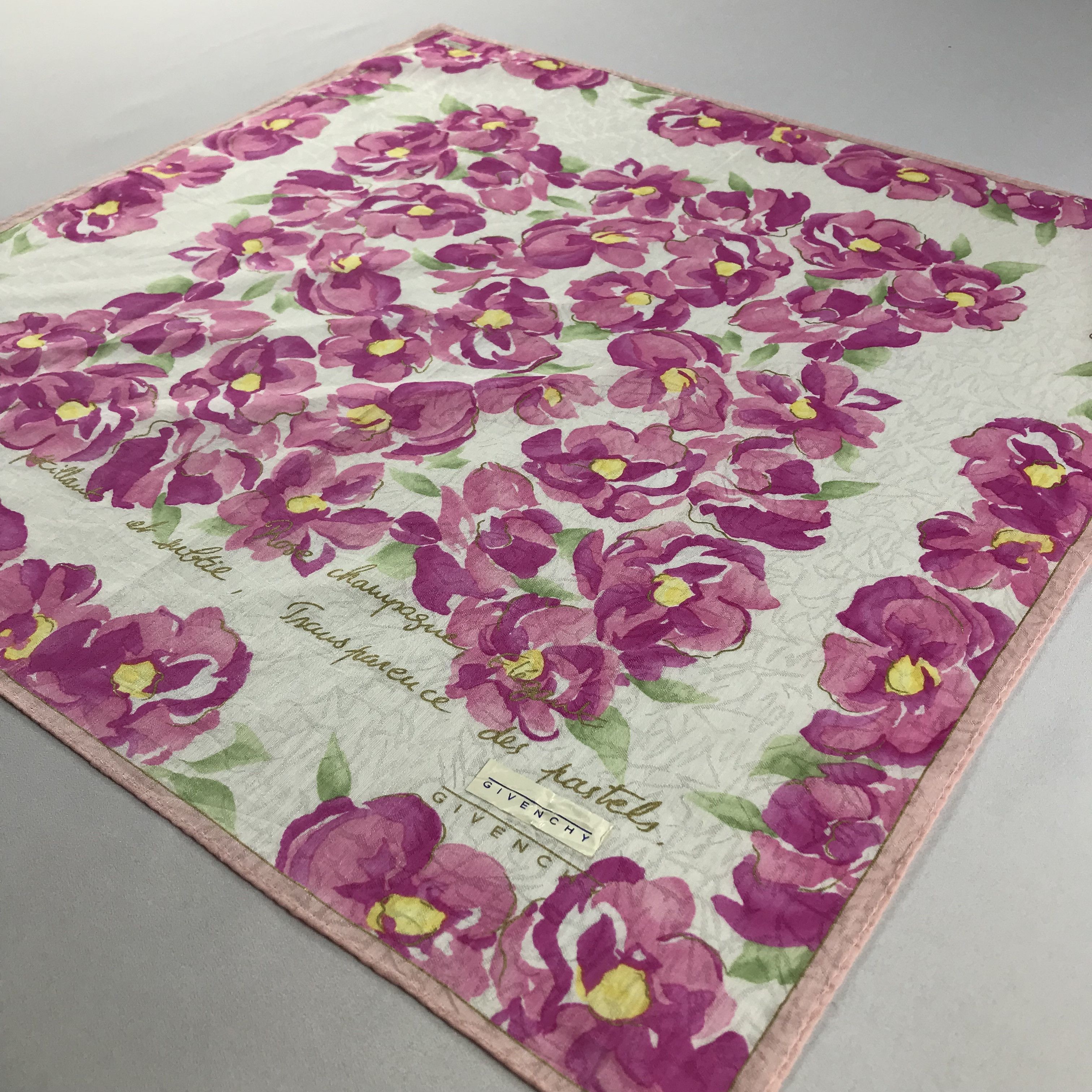 Vintage Givenchy Handkerchief / Bandana / Neckerchief C797 Size ONE SIZE - 4 Thumbnail
