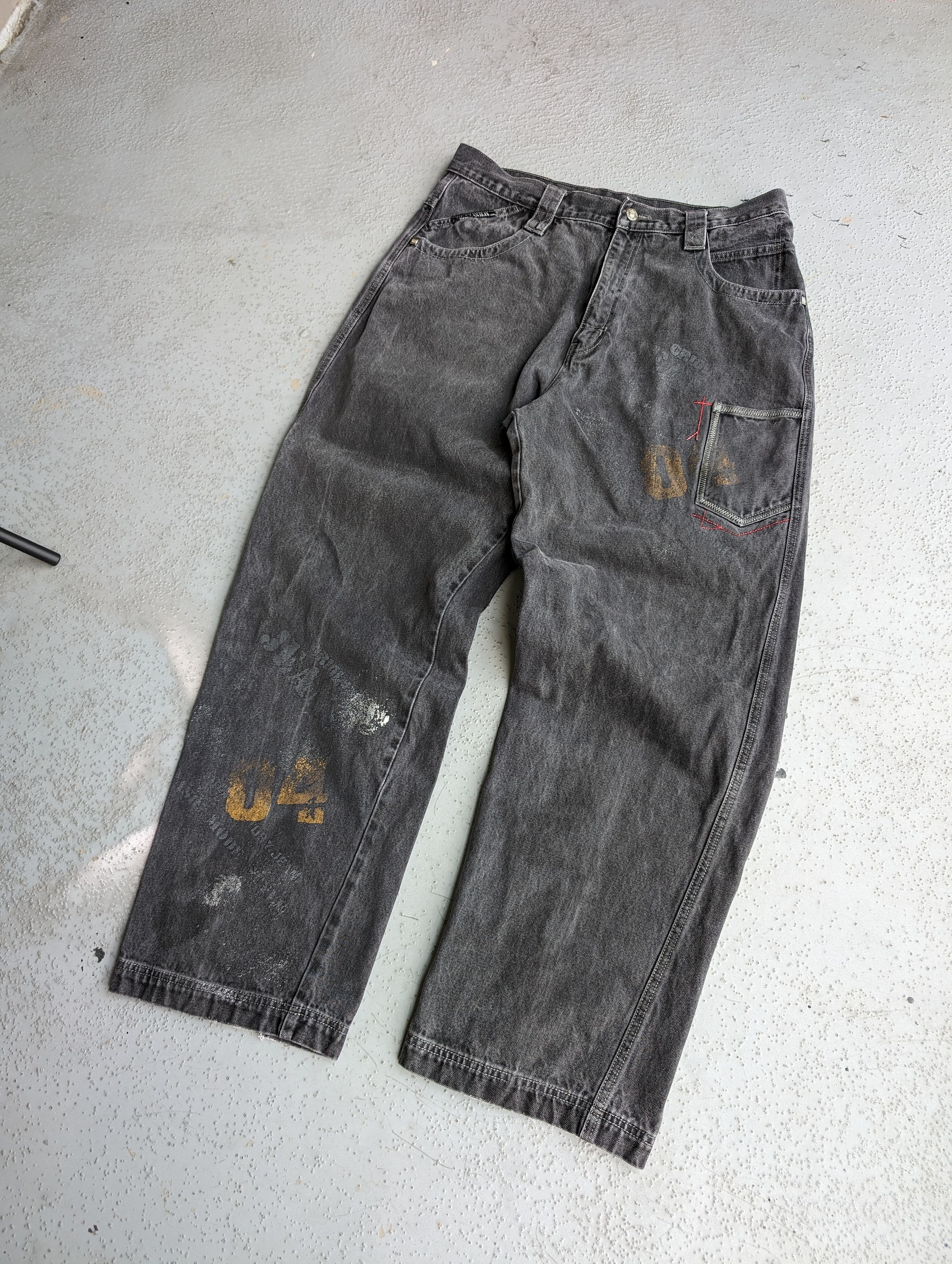 image of Crazy 90's Baggy Hiphop Jnco/southpole-Style Graphic in Fade To Grey, Men's (Size 36)