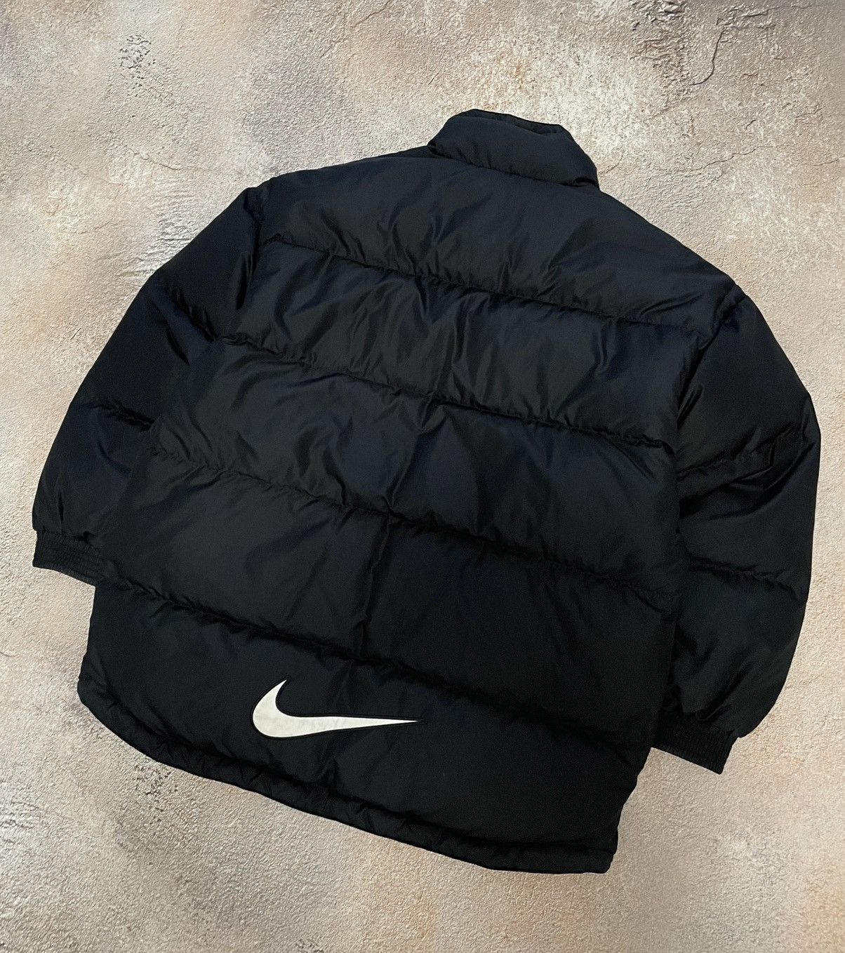 Nike Vintage Nike Big Swoosh Black Baggy Puffer Jacket Size US L / EU 52-54 / 3 - 2 Thumbnail
