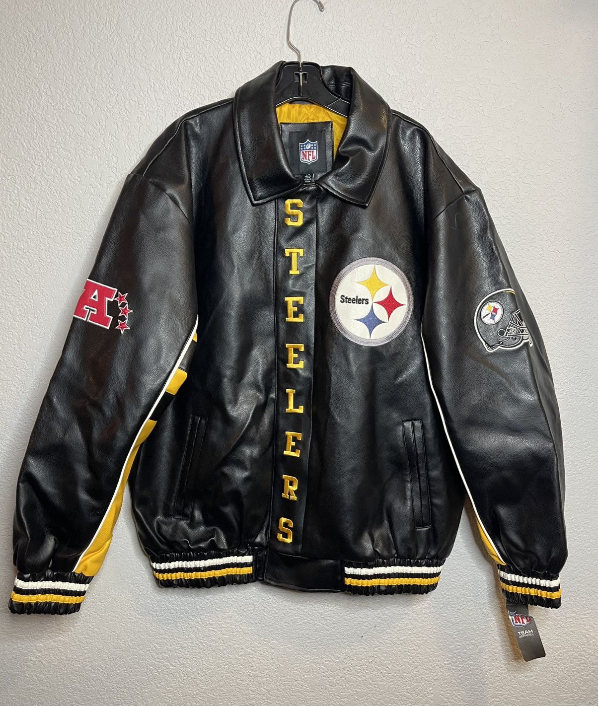 G-III Pittsburgh Steelers NFL GIII Faux Leather Jacket NWT Sz Lg Size US L / EU 52-54 / 3 - 1 Thumbnail