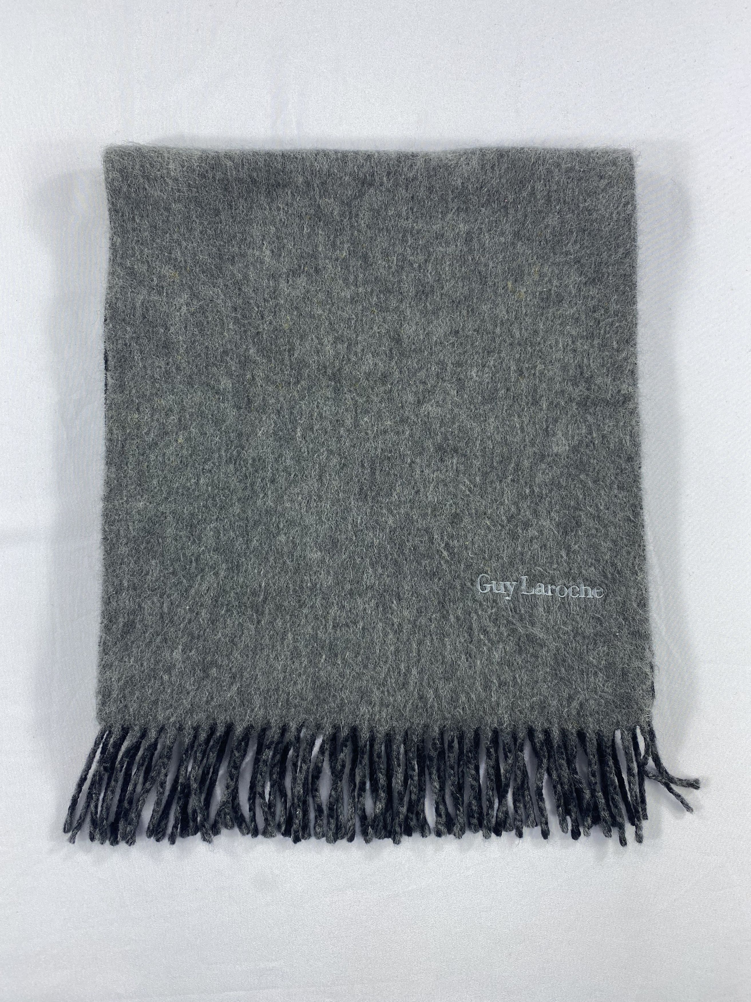 Guy Laroche Guy Laroche Scarf / Muffler / Neckwear Size ONE SIZE - 7 Thumbnail