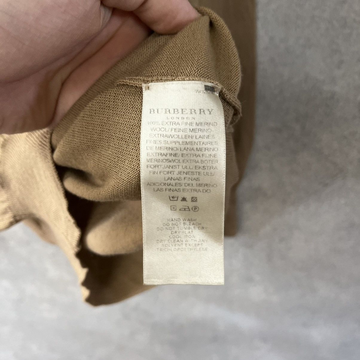 Burberry Burberry sweater Size L Size US L / EU 52-54 / 3 - 12 Thumbnail