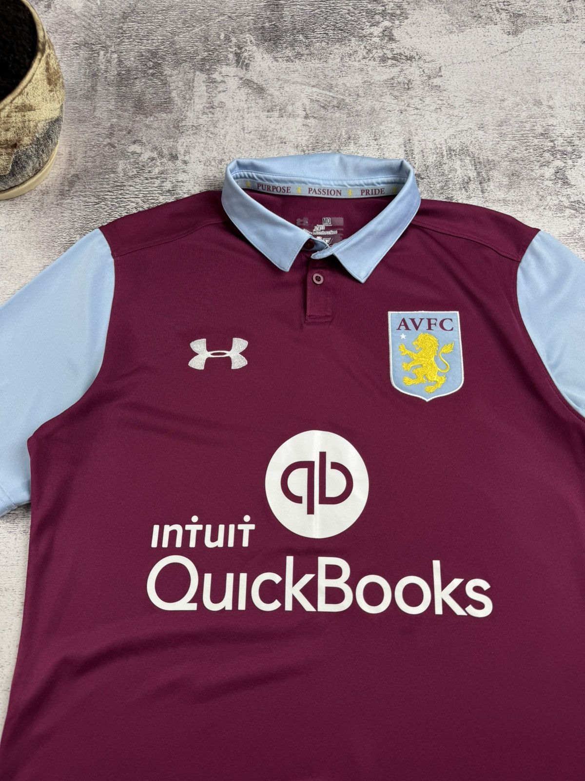 Under Armour × Vintage Aston Villa 2016/2017 Red Bloke core Soccer Football Fan T Shirt Jersey Kit Size US L / EU 52-54 / 3 - 5 Thumbnail