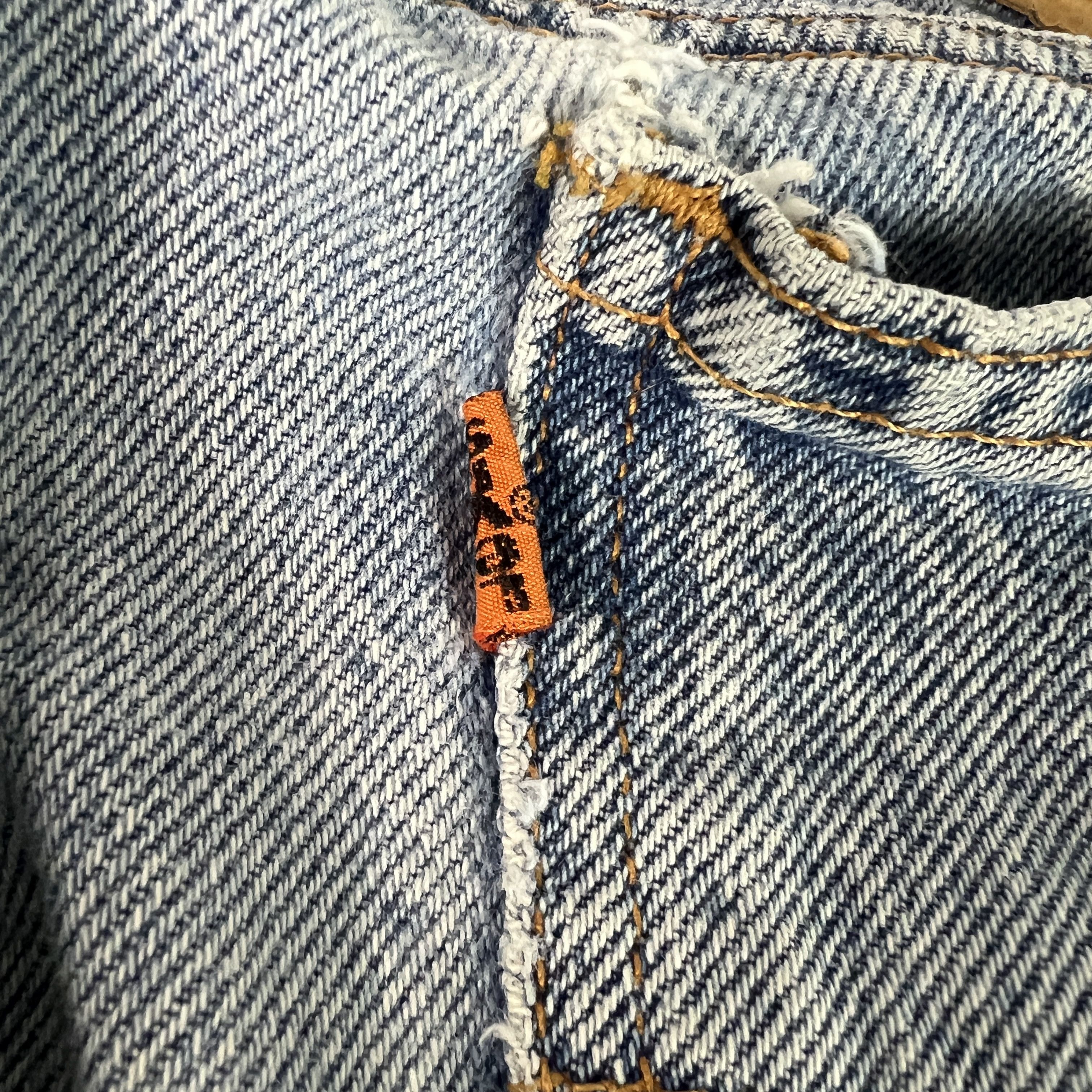 Levi's VTG 90s Levis Jeans 560 Loose Tapered Blue Denim Orange Tab Size US 37 - 3 Thumbnail