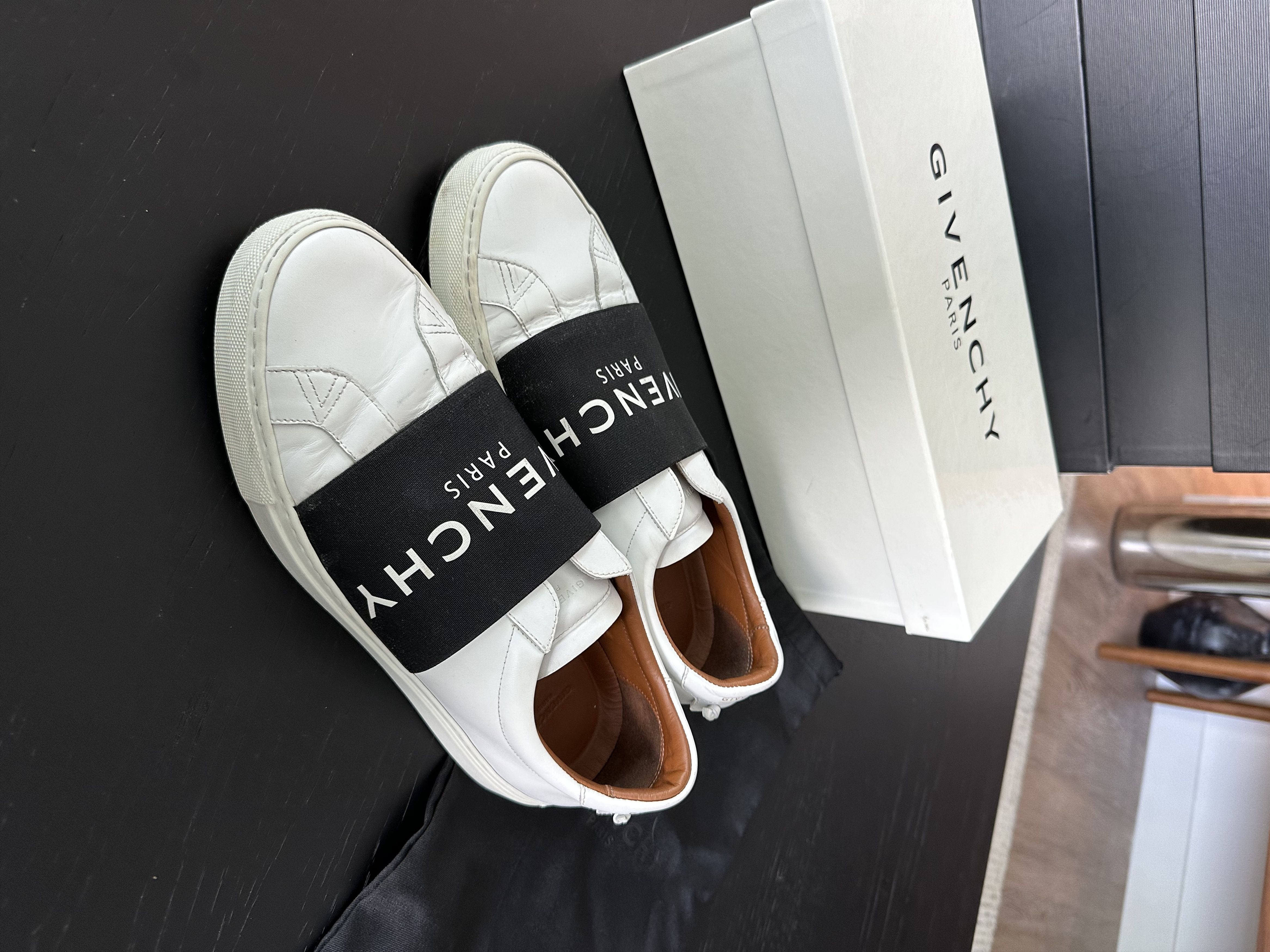 Givenchy Urban Street Logo Sneakers Size US 7 / EU 40 - 2 Thumbnail