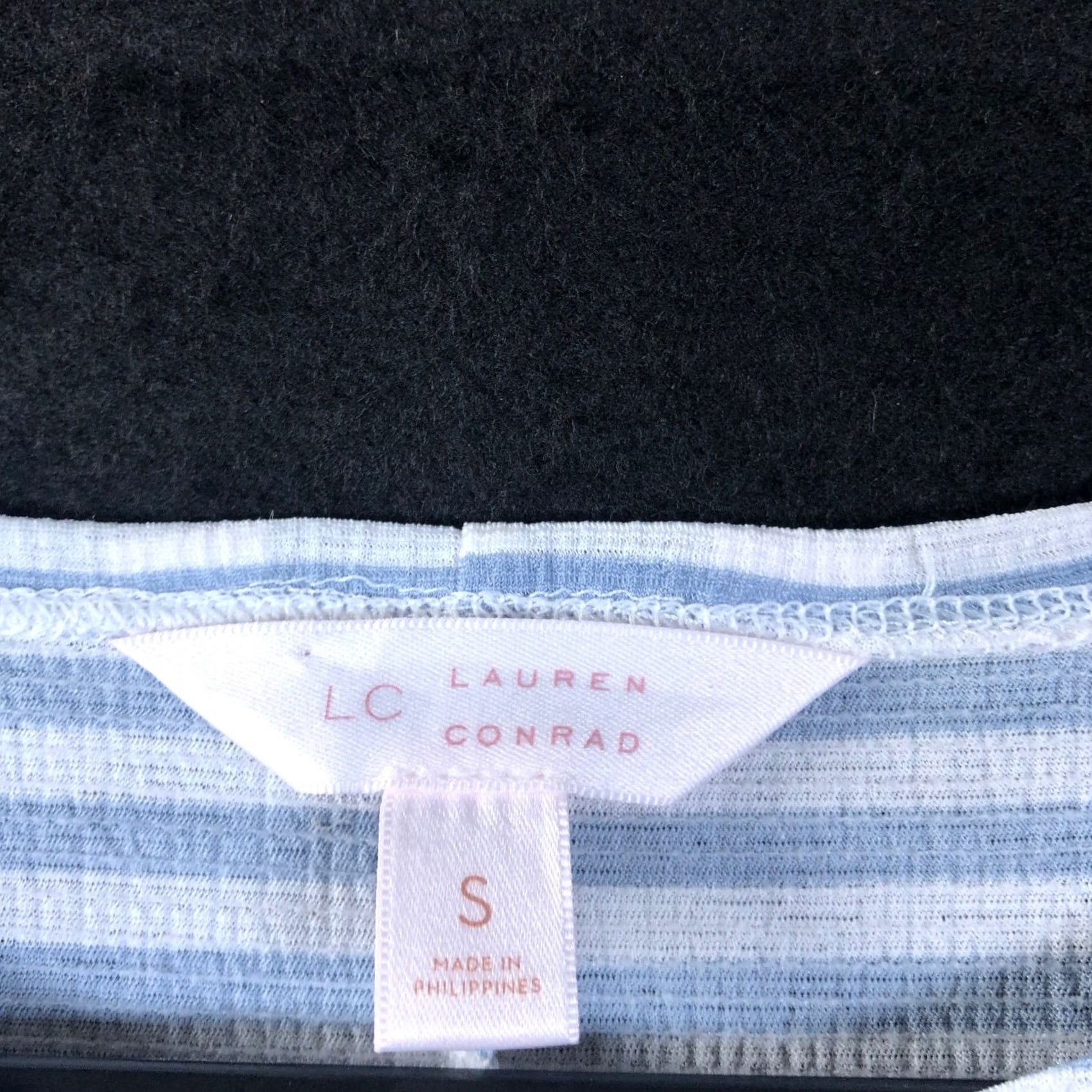 Lauren Conrad LC Lauren Conrad Womens Shirt Blue White Striped Cold Shoulder Long Sleeve Small Size S / US 4 / IT 40 - 6 Thumbnail