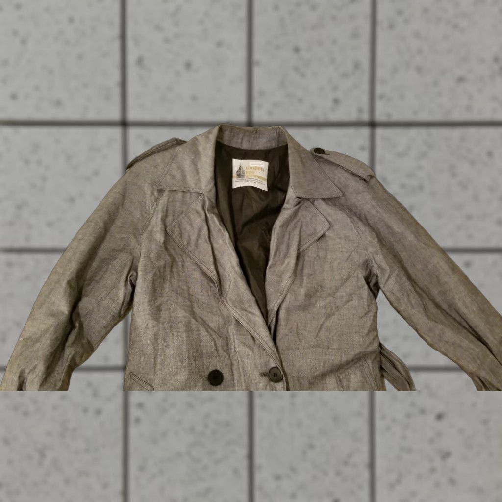 London Fog VINTAGE London Fog Trench Coat Jacket Womens 8 Regular Gray Cotton Coat Womens 8 Regular Gray London Fog Trench Coat Size M / US 6-8 / IT 42-44 - 1 Thumbnail