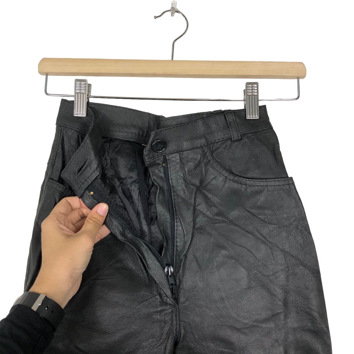 Genuine Leather 🔥90’s Soft Genuine Leather Pants Issey Miyake Japan Size US 26 / EU 42 - 9 Thumbnail