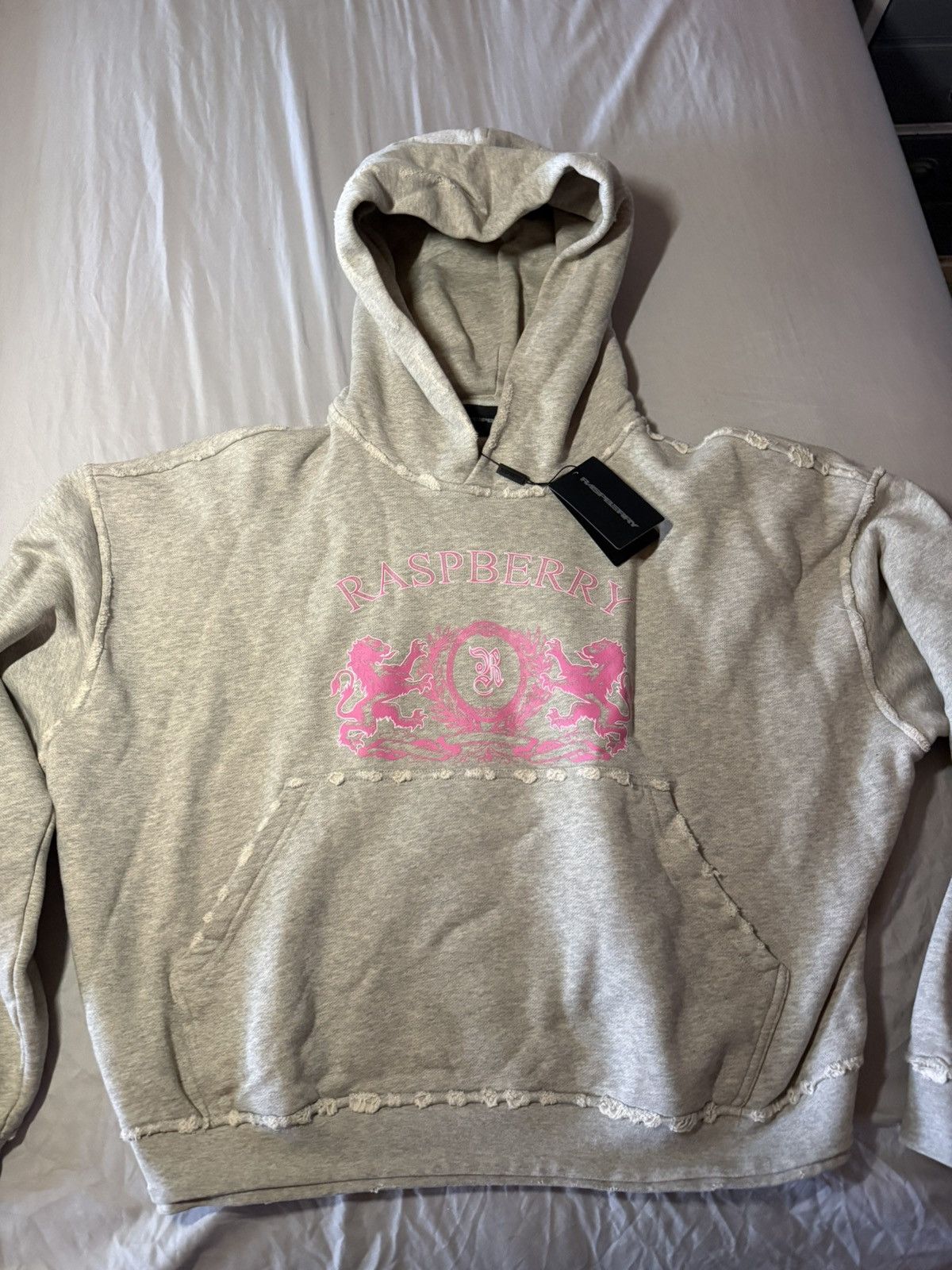 The GV Gallery RASPBERRY CREST HOODIE Size US M / EU 48-50 / 2 - 1 Thumbnail