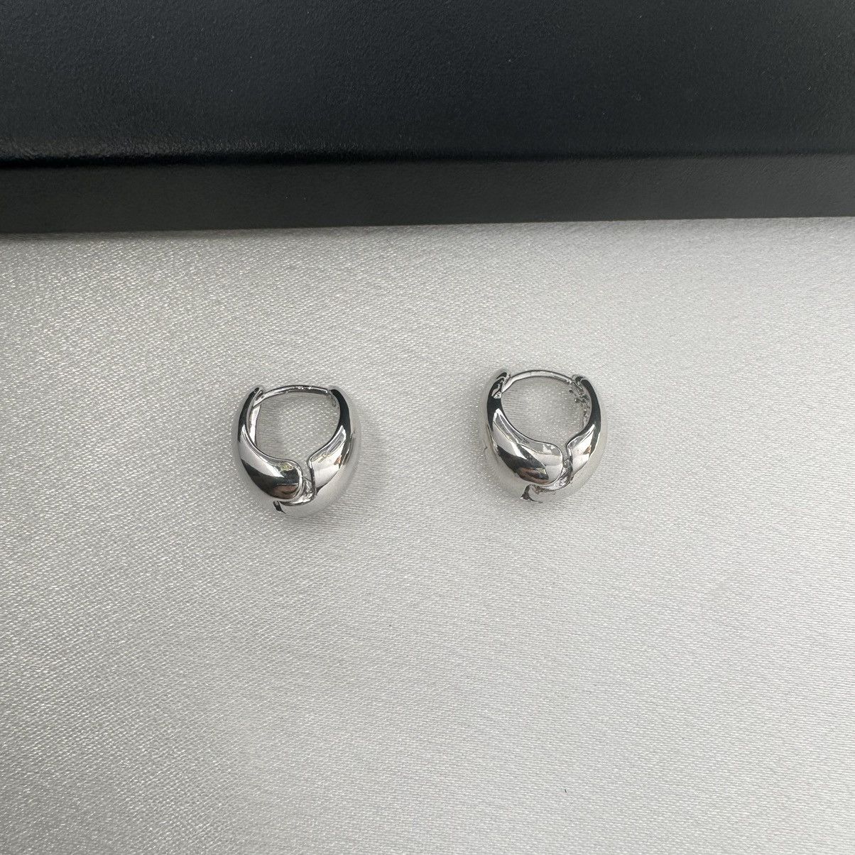 Designer Teardrop Shape Small Silver Hoop Earrings for Women Size ONE SIZE - 4 Thumbnail