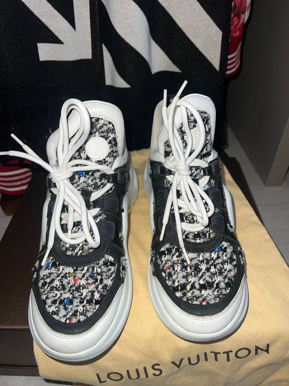 Louis Vuitton Louis Vuitton Tweed Sneakers Size US 7.5 / IT 37.5 - 4 Thumbnail