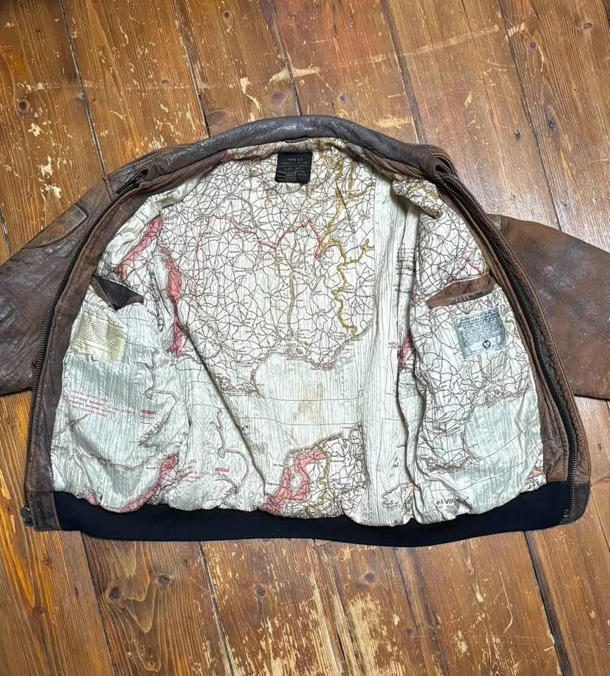 Avirex Vintage Avirex A-2 Brown Leather Bomber Flight Jacket 1980s Size US M / EU 48-50 / 2 - 5 Thumbnail