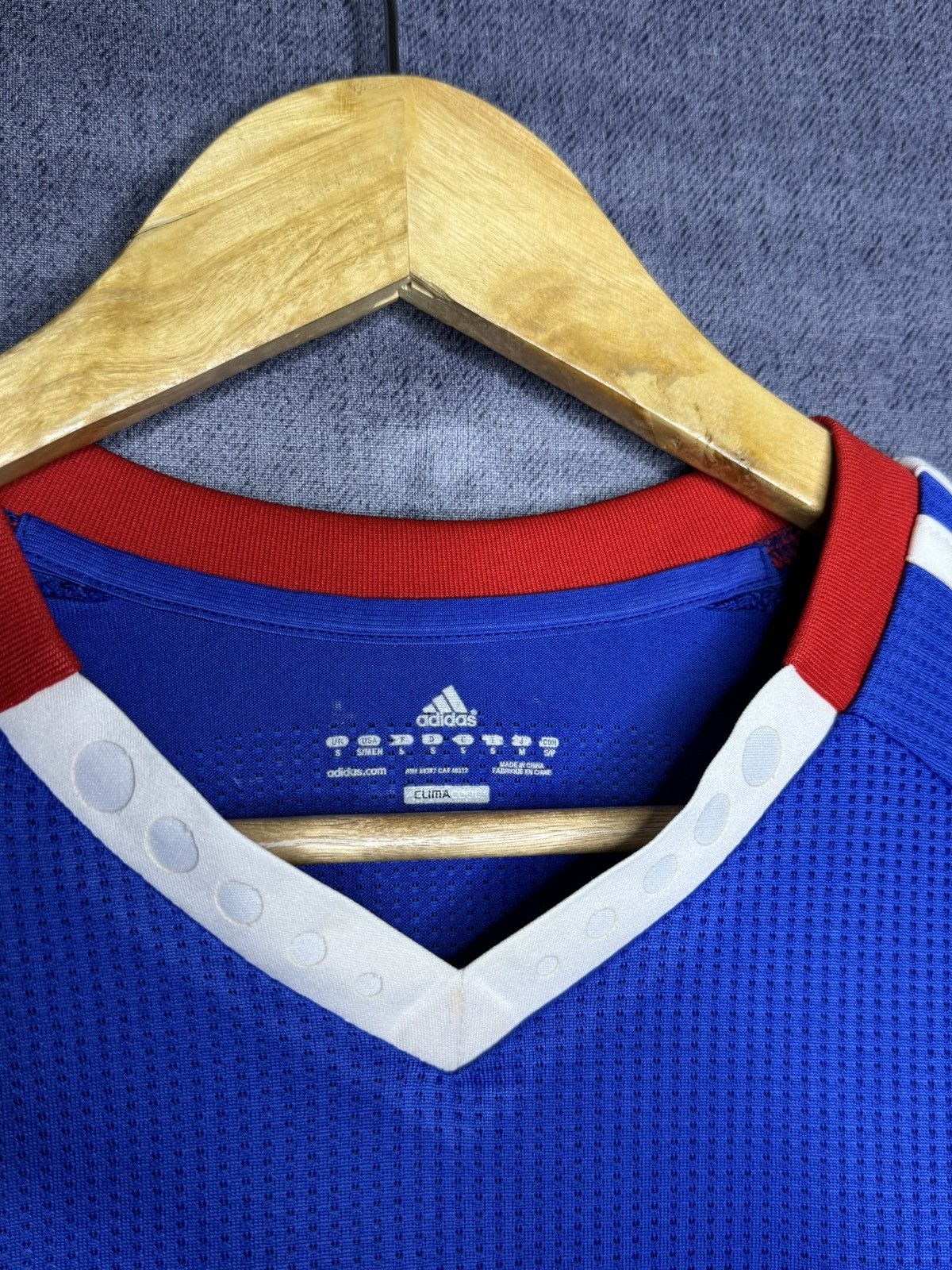 Adidas Vintage Adidas Chelsea Jersey Home Long Sleeve 2010/2011 Size US S / EU 44-46 / 1 - 6 Thumbnail