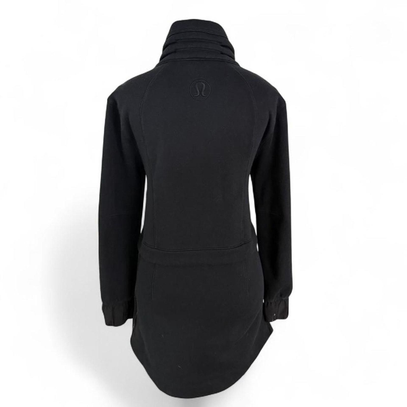 Lululemon Lululemon Light Warmth Black Full Zip Jacket women’s size 4 Size S / US 4 / IT 40 - 2 Thumbnail