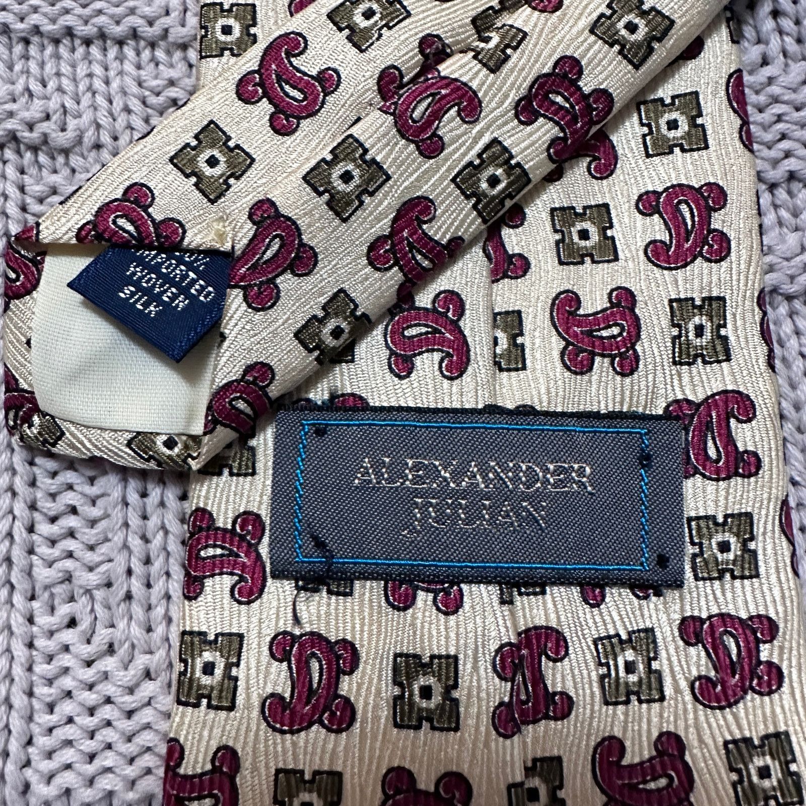 Alexander Julian Vintage Alexander Julian cream and red paisley silk tie Size ONE SIZE - 3 Thumbnail