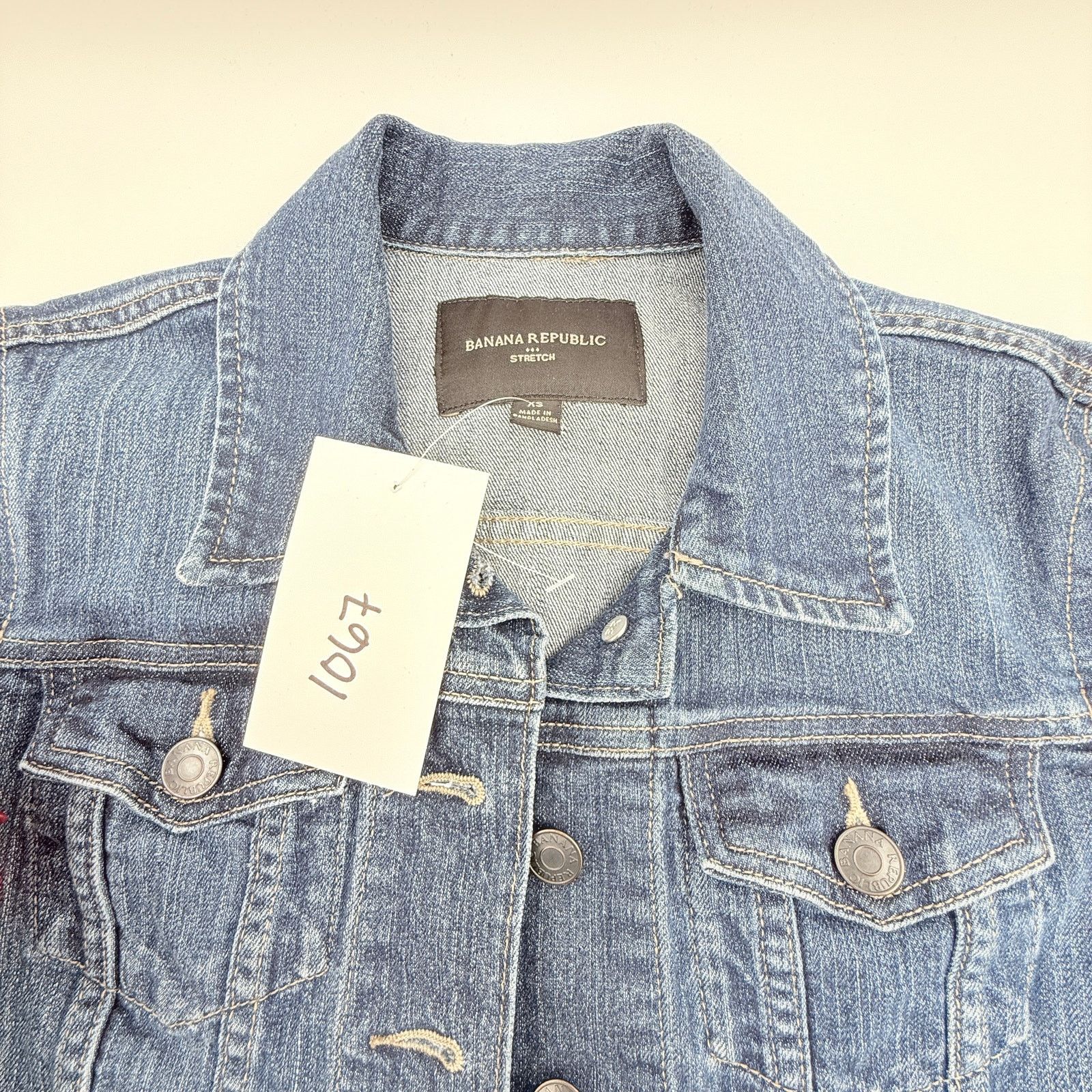 Banana Republic Banana Republic Medium Wash Stretch Denim Jacket XS Size XS / US 0-2 / IT 36-38 - 3 Thumbnail