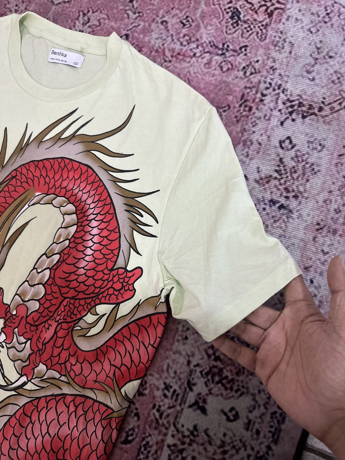Japanese Brand Japanese Red Dragon Big Graphic Design by Bershka Size US L / EU 52-54 / 3 - 5 Thumbnail