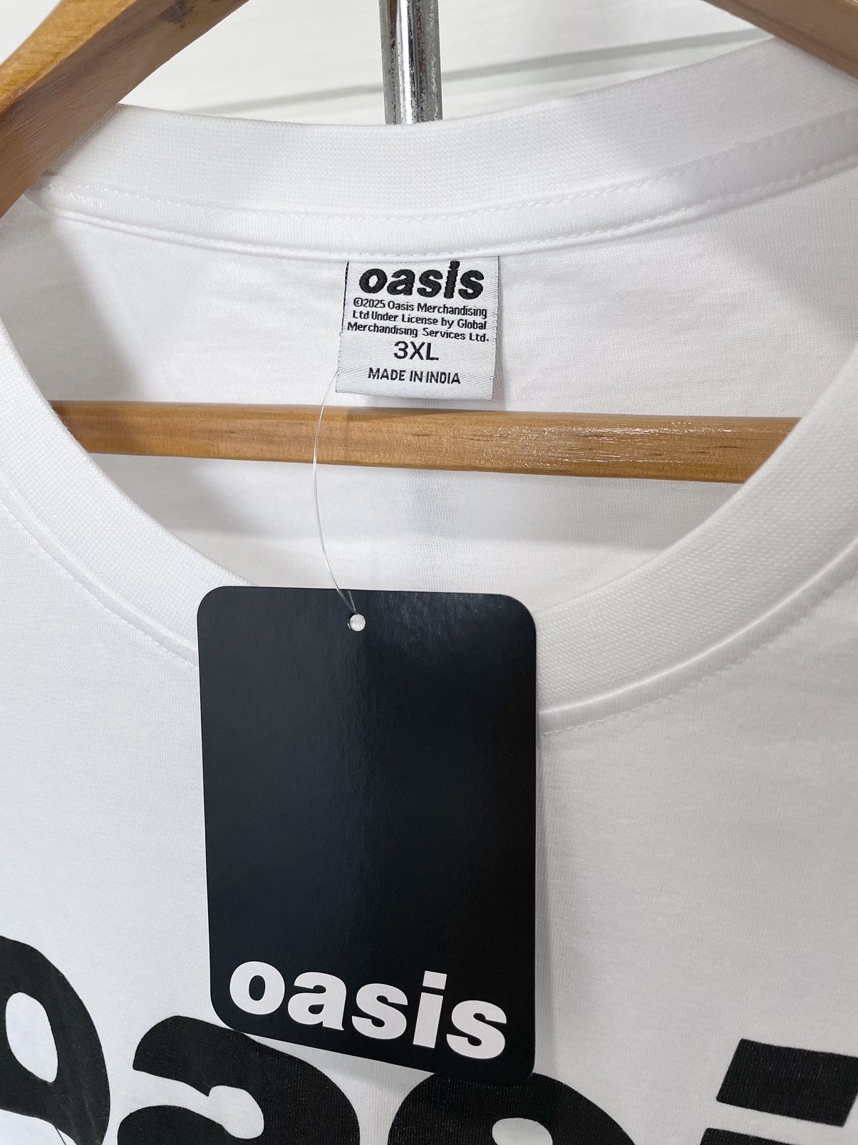 Band Tees OASIS DEFINITELY MAYBE (2025) Size US XXL / EU 58 / 5 - 4 Thumbnail