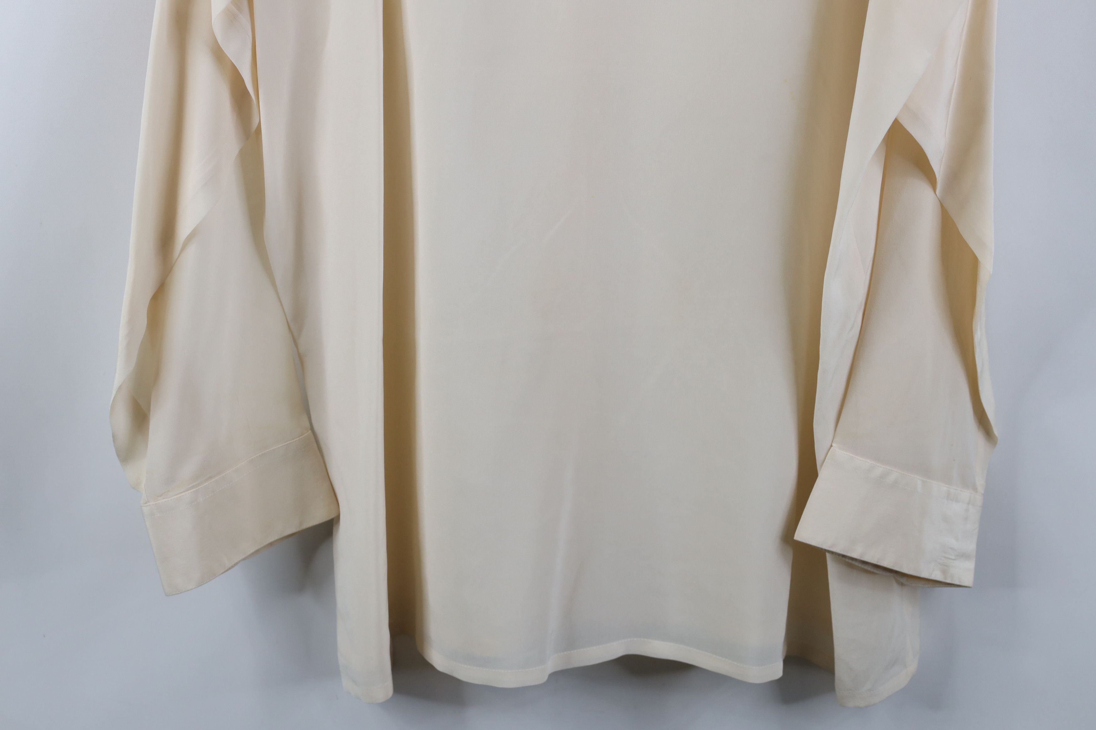 Vintage Vintage 90s Streetwear Sheer Silk Band Collar Button Shirt Size US XL / EU 56 / 4 - 14 Thumbnail