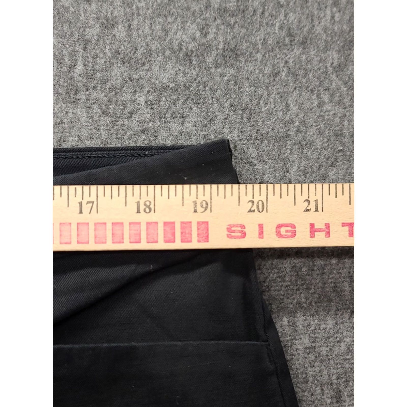 Vintage Duluth Womens Pants 18x33 Flexpedition Regular Cargo Outdoors Flat Front Zip Button Black Nylon Spandex Cargo Pant Womens 18 Regular Inseam 32"} Size 26" / US 2 / IT 38 - 4 Thumbnail