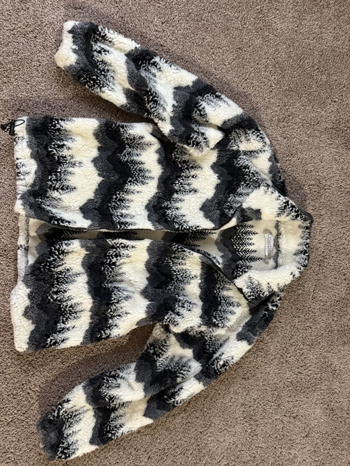 Other VINTAGE SHERPA WITH TREE DESIGN Size US M / EU 48-50 / 2 - 1 Thumbnail