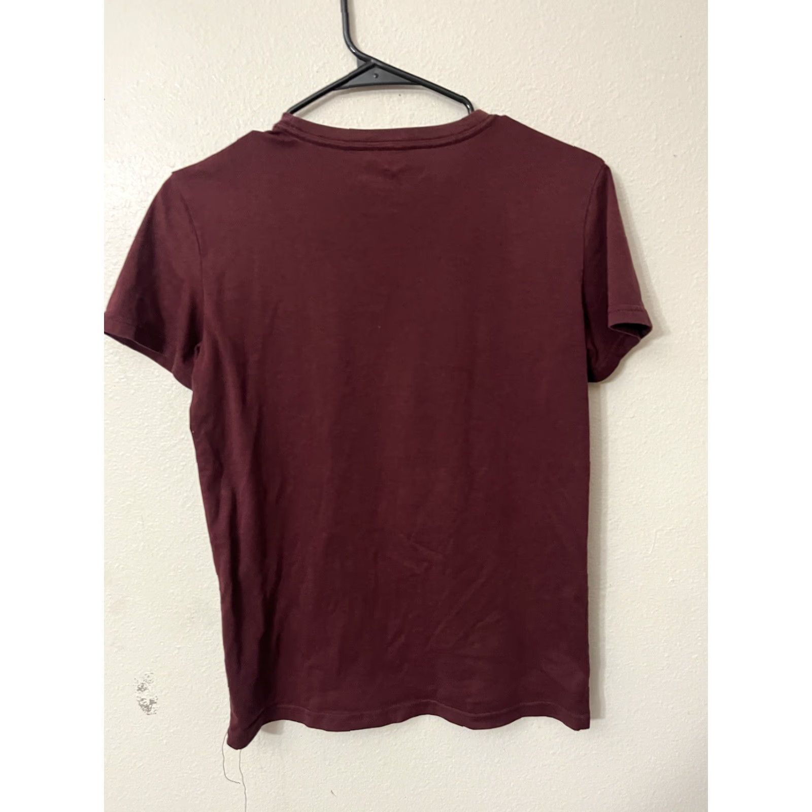 American Eagle Outfitters VINTAGE American Eagle Outfitters T-Shirt Men Short Sleeve XS Burgundy Graphic Crew Neck XS Slimming Maroon/Red Graphics Mens Size US XS / EU 42 / 0 - 3 Thumbnail