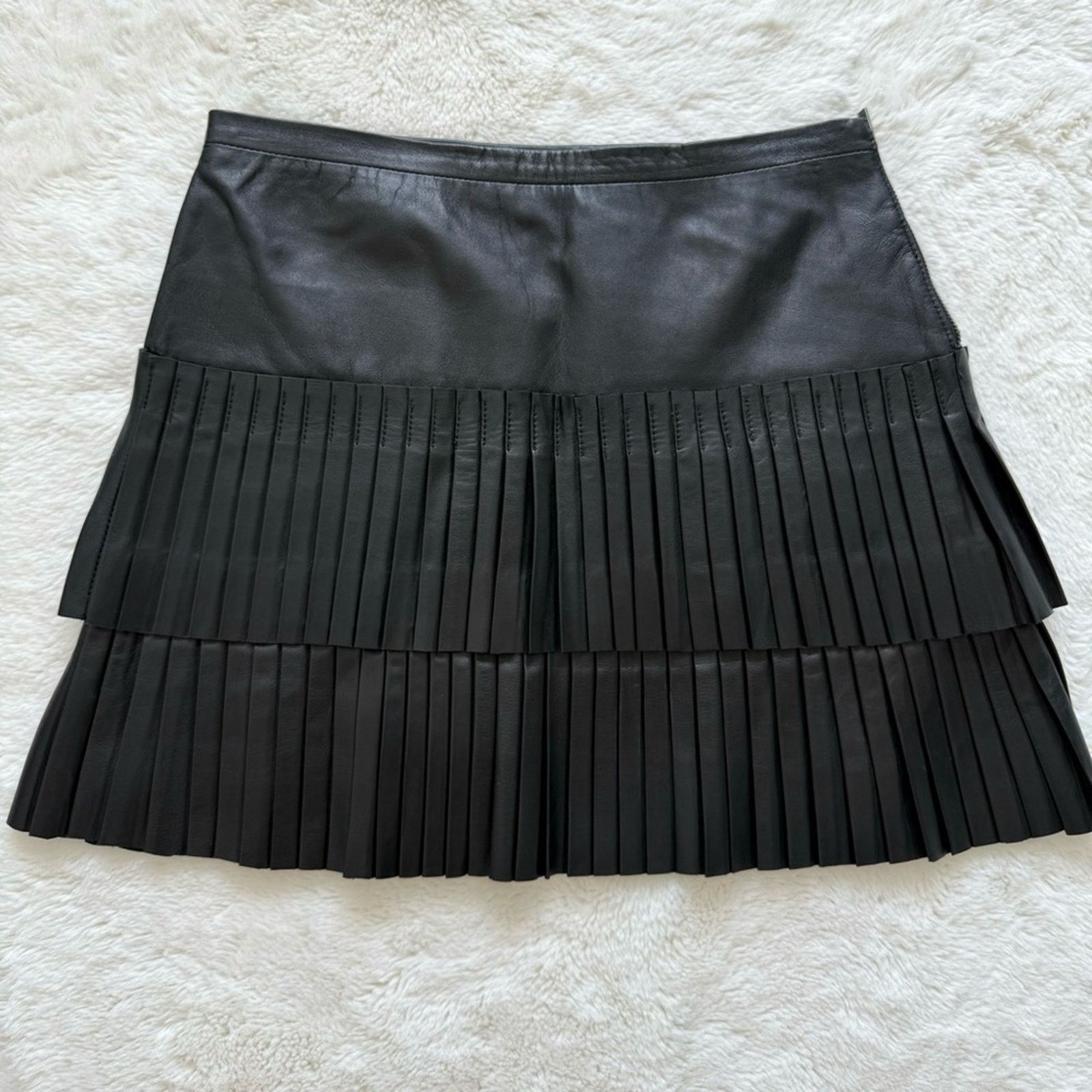 Bcbgmaxazria BCBG MAXAZRIA leather women skirt size 0 Retail 650$ Size 25" / US 0 / IT 36 - 5 Thumbnail