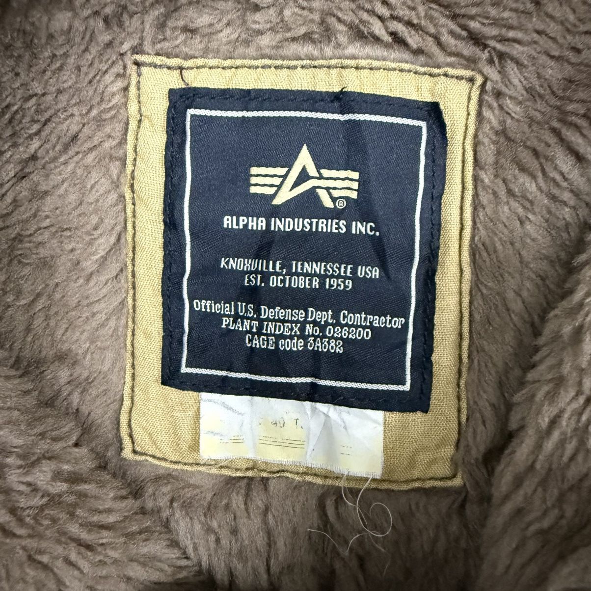 Alpha Industries Alpha Industries Sherpa B3 Flight Bomber Jacket Design Size US M / EU 48-50 / 2 - 3 Thumbnail