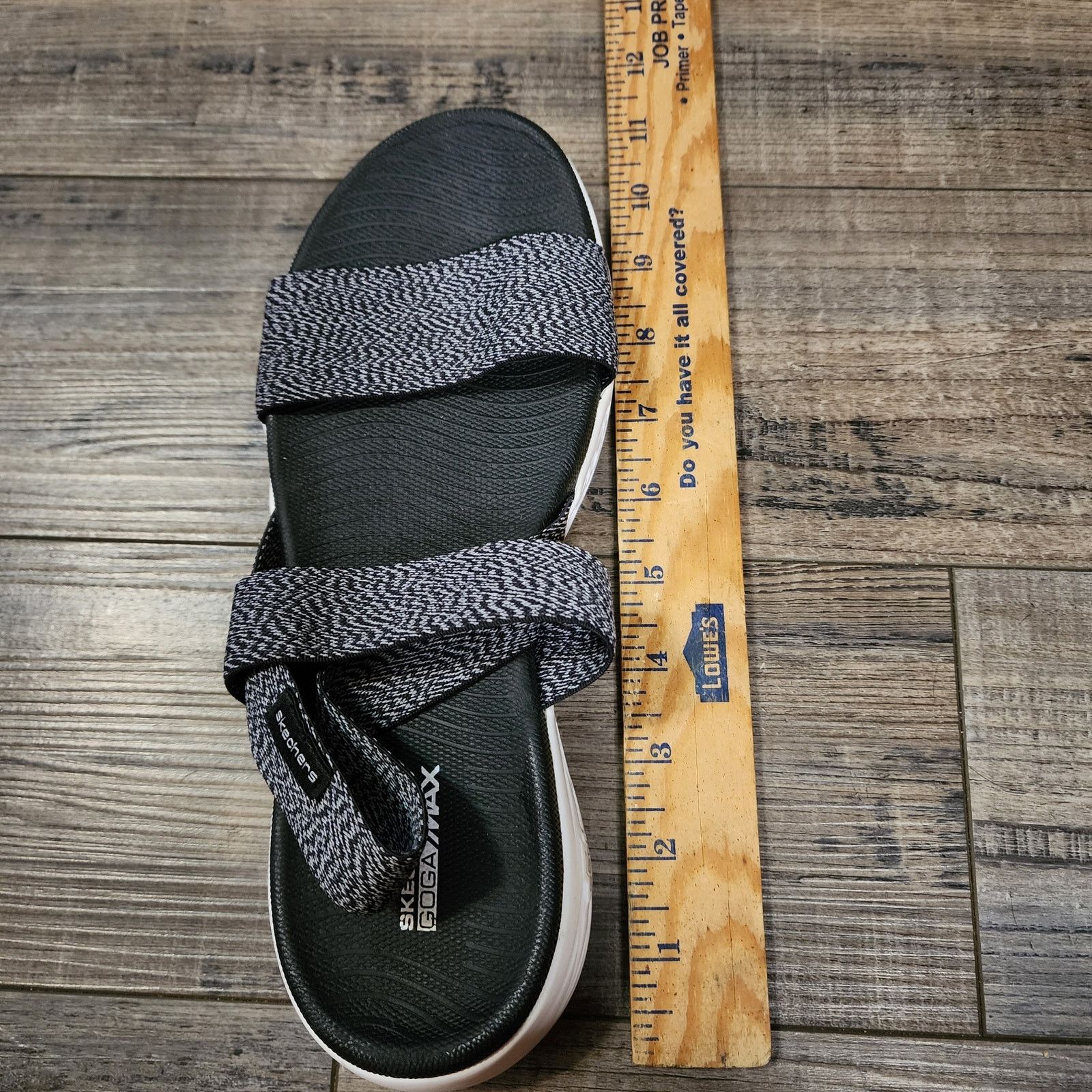 SKECHERS Skechers Goga Max Black & White Elastic Sandals Women's 9 Size US 9 / IT 39 - 9 Thumbnail