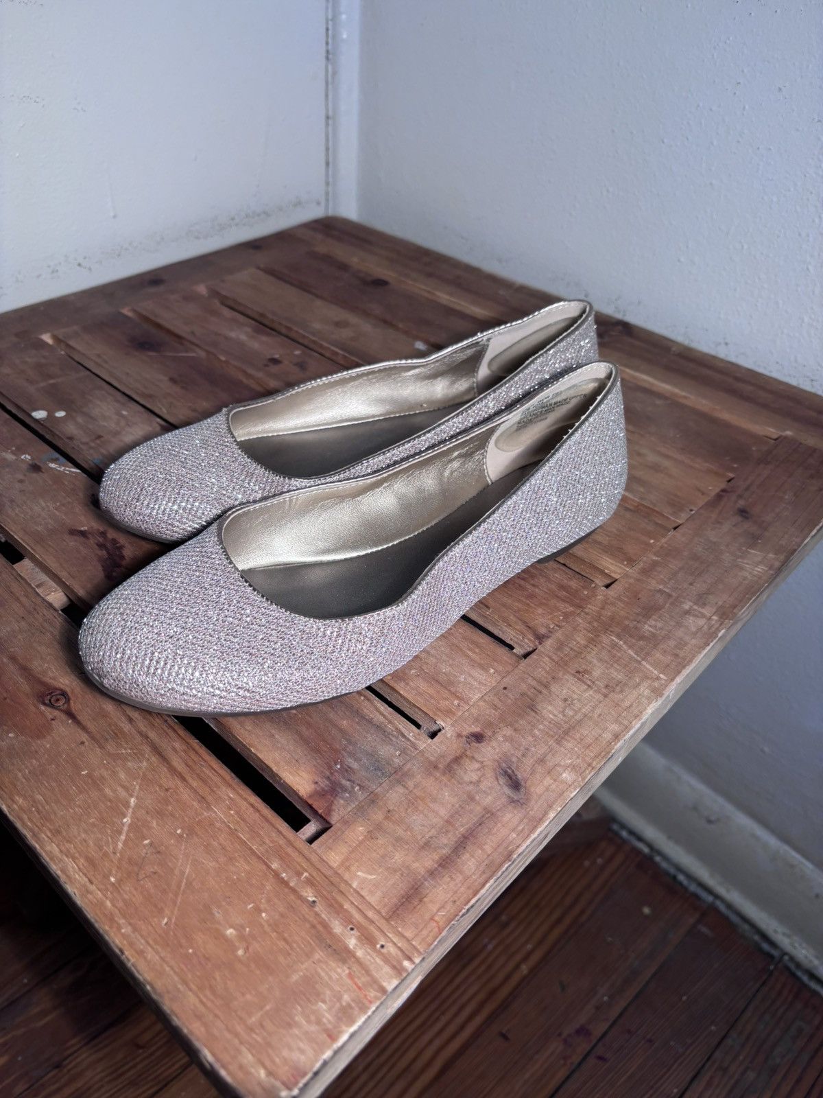 Worthington Worthington Silver Glitter Ballet Flats Size US 8.5 / IT 38.5 - 1 Thumbnail